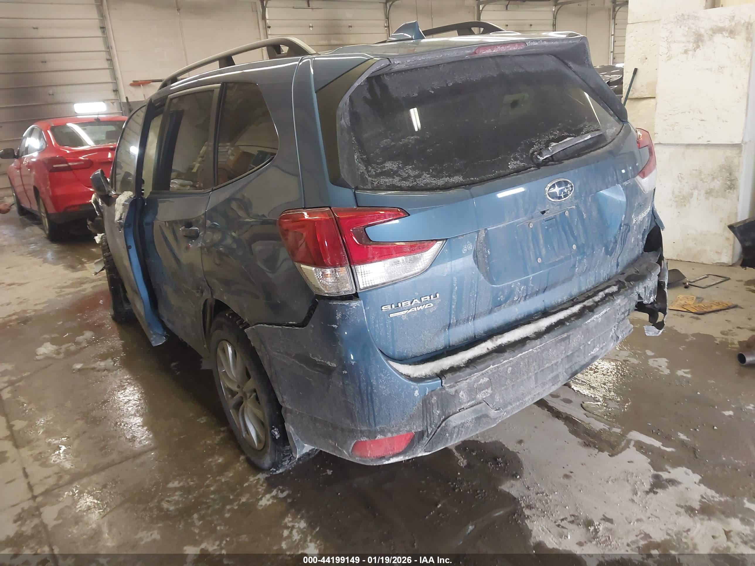 SUBARU FORESTER image 3