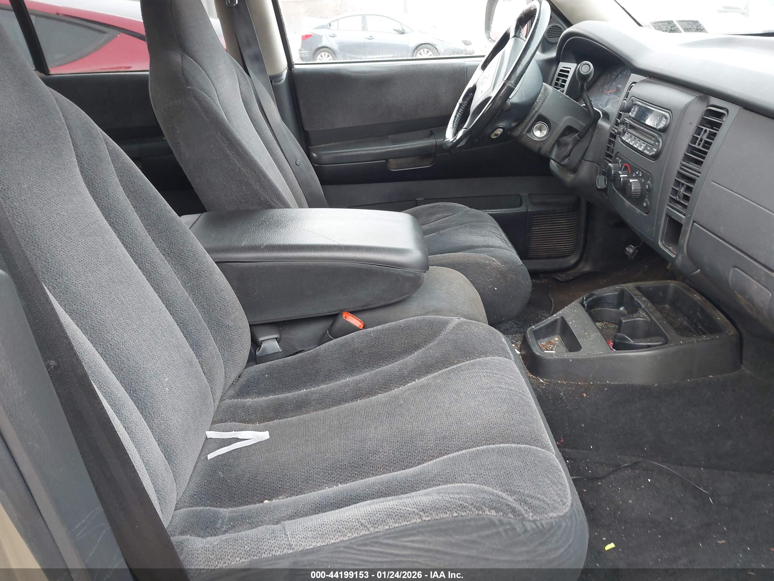 DODGE DAKOTA image 5