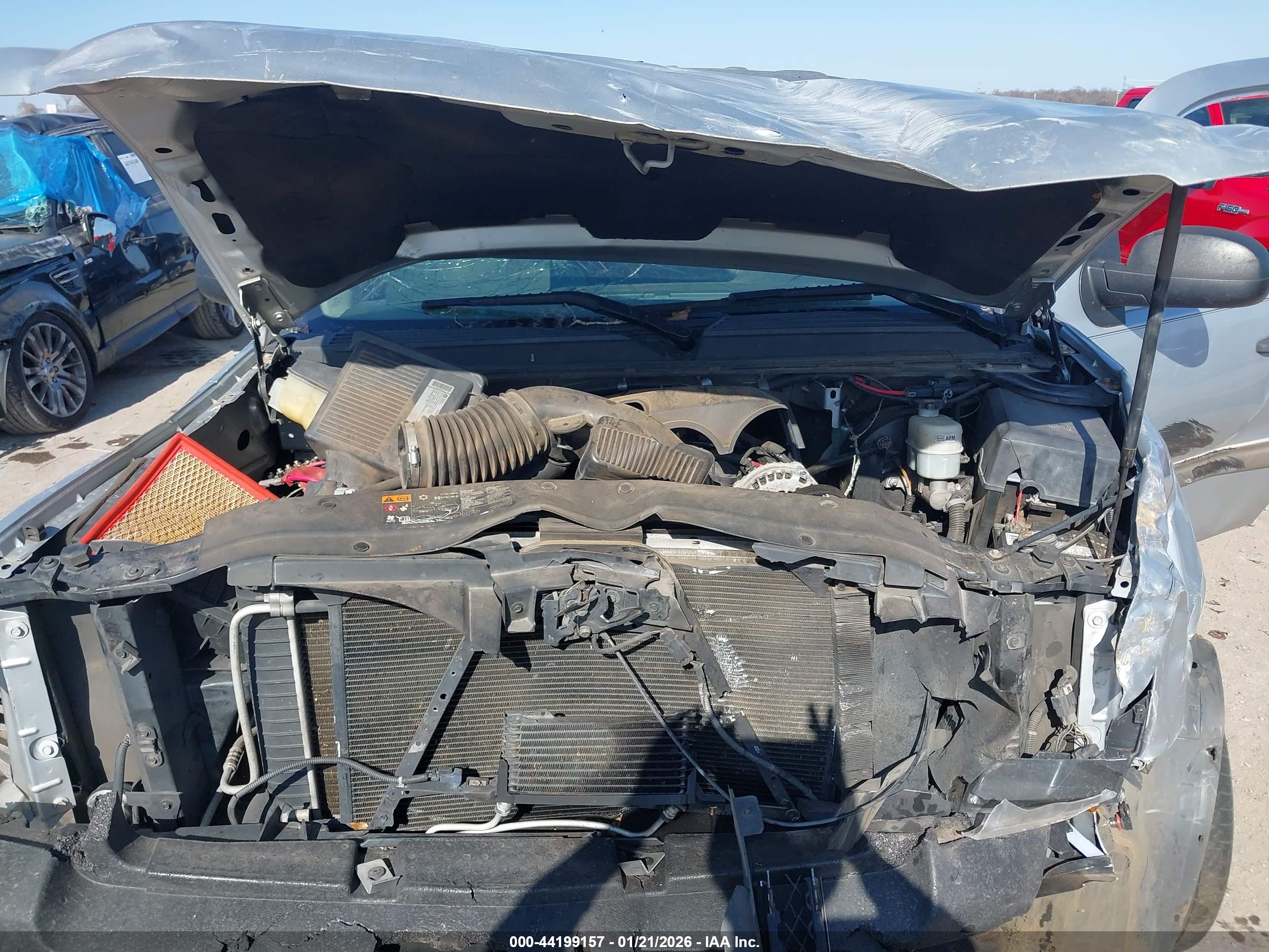 CHEVROLET TAHOE image 10