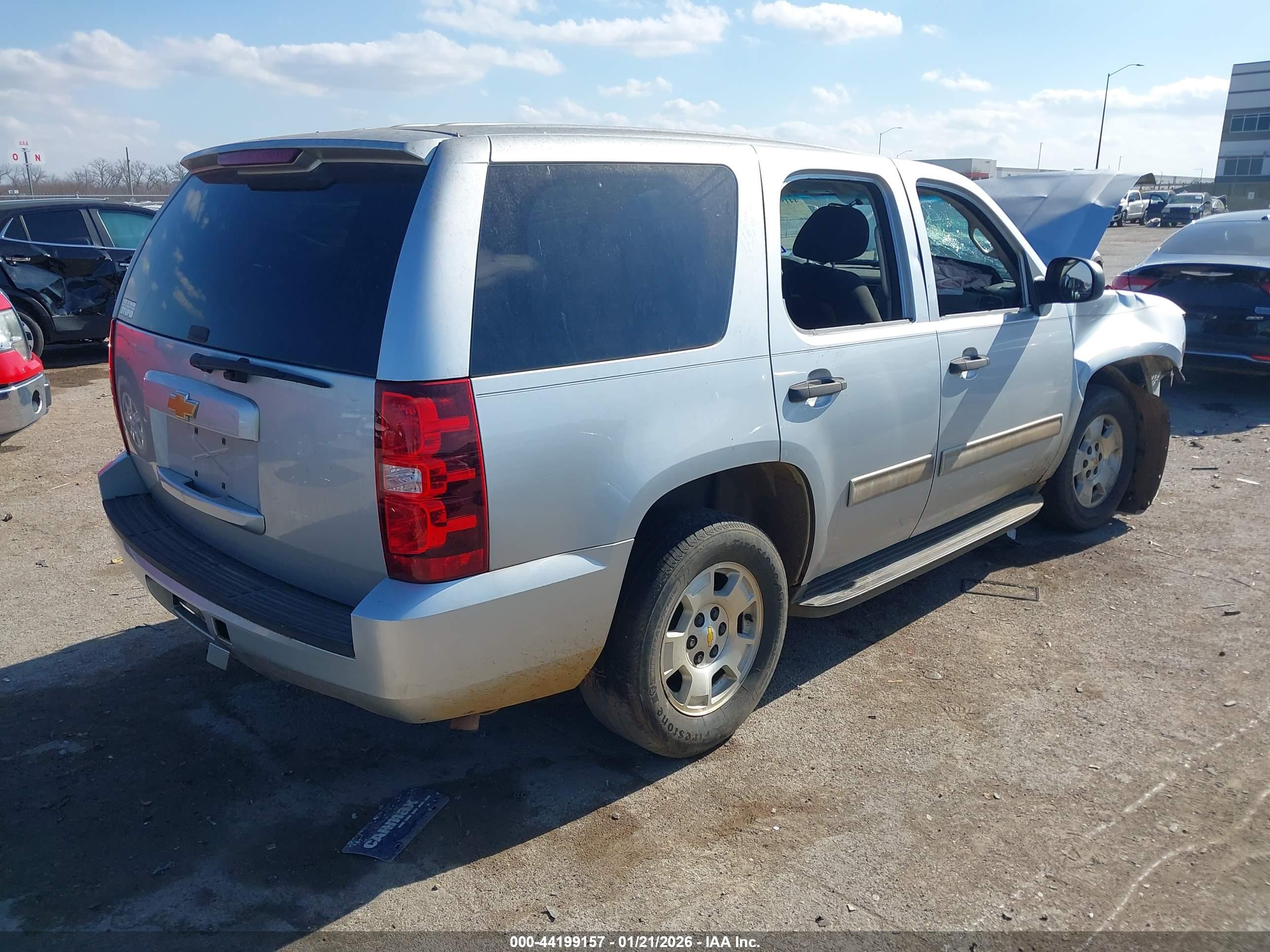 CHEVROLET TAHOE image 4
