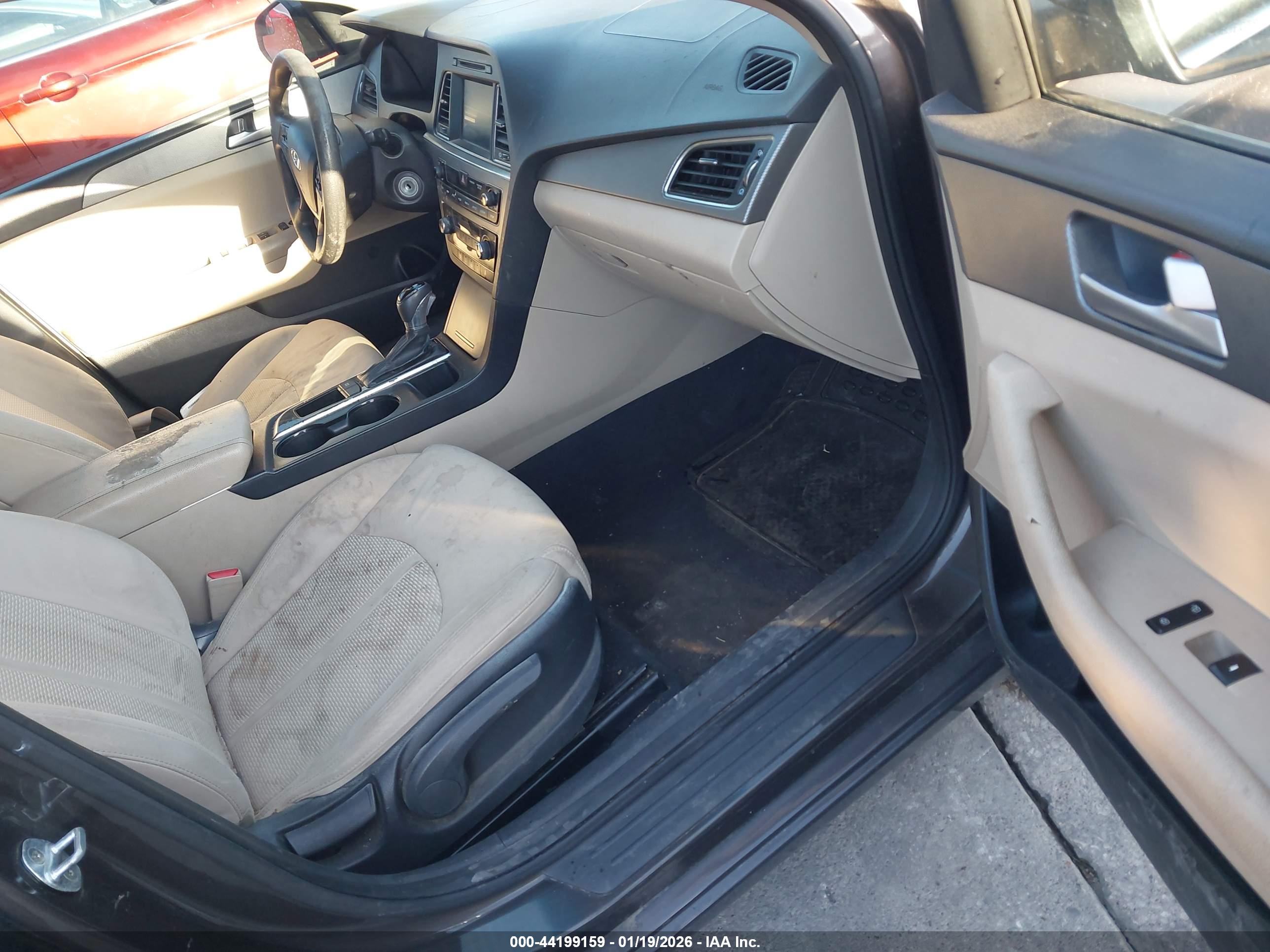 HYUNDAI SONATA image 5