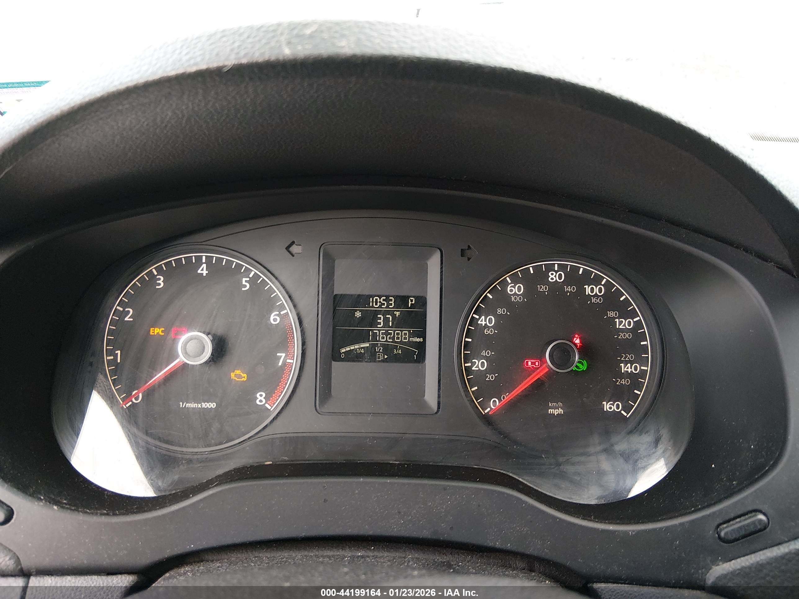 VOLKSWAGEN JETTA image 7