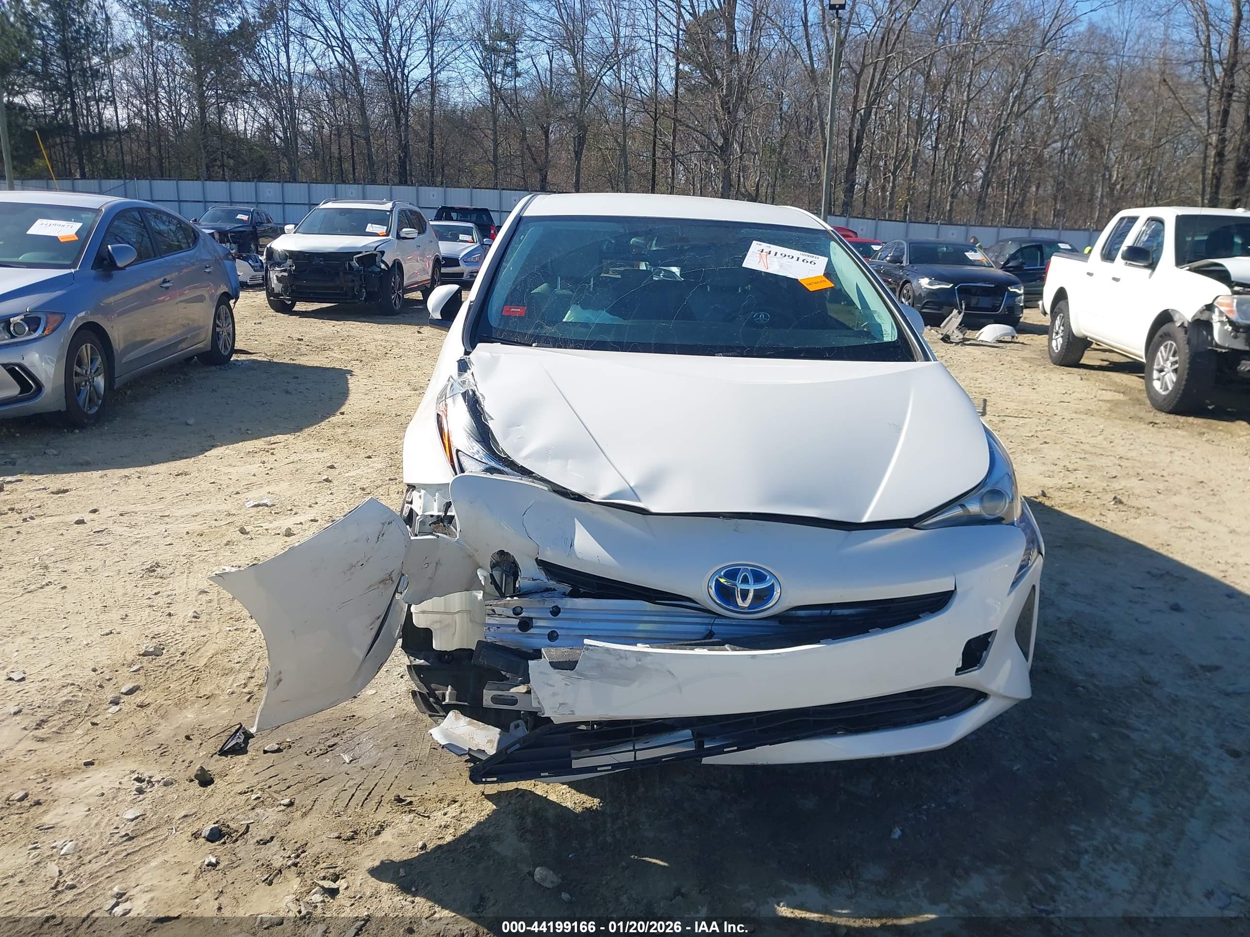 TOYOTA PRIUS image 6