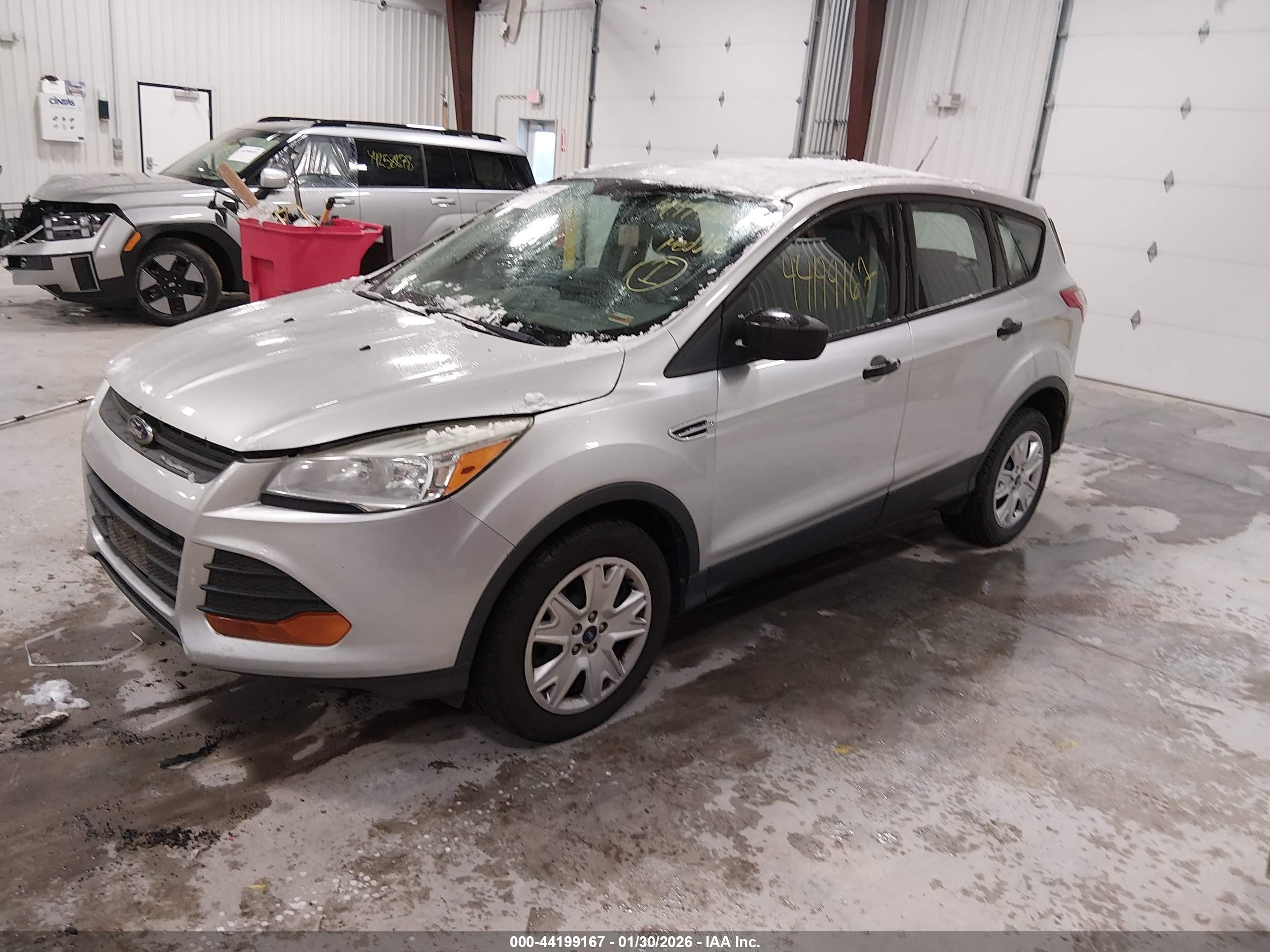 FORD ESCAPE image 2