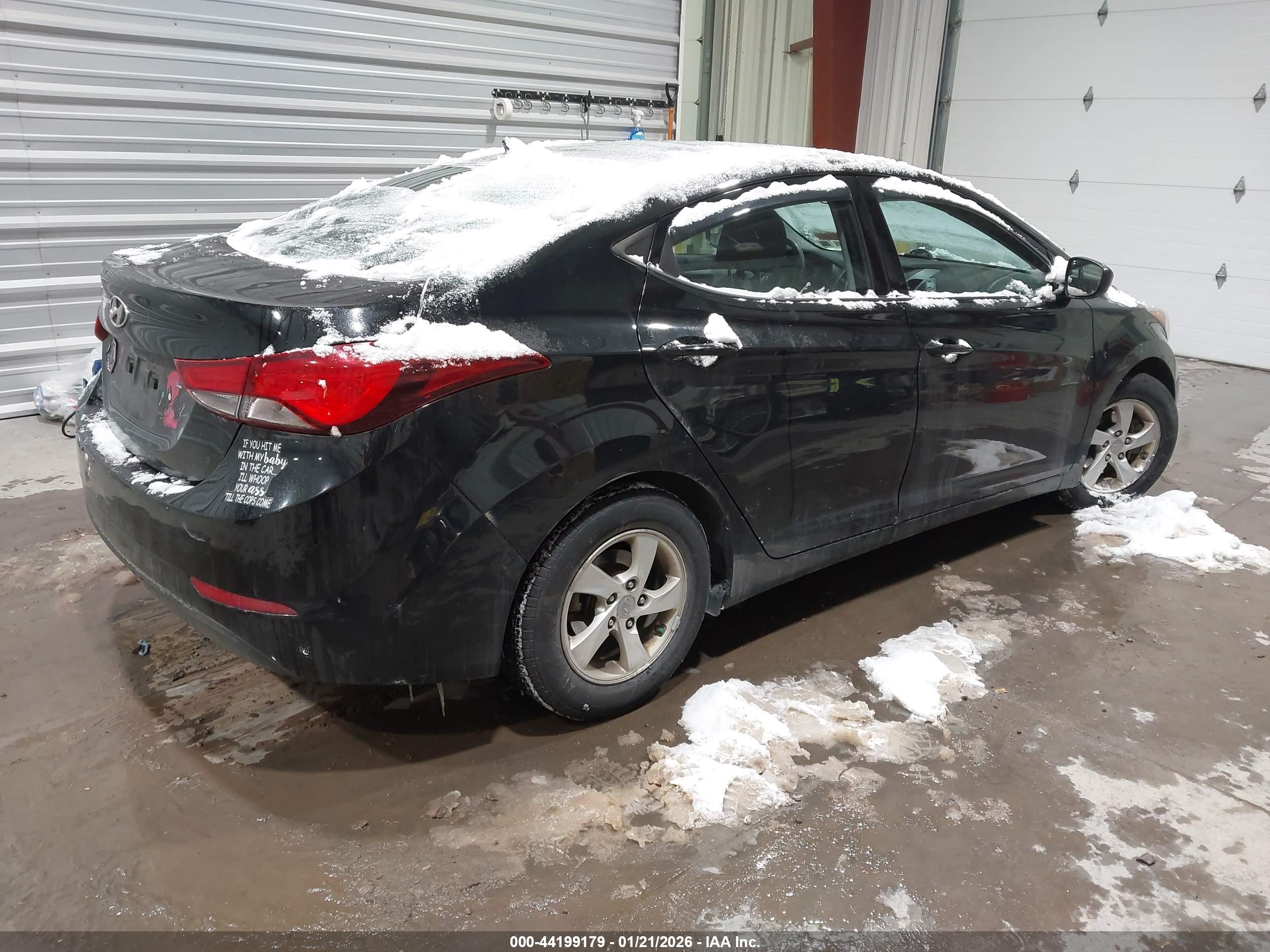 HYUNDAI ELANTRA image 4