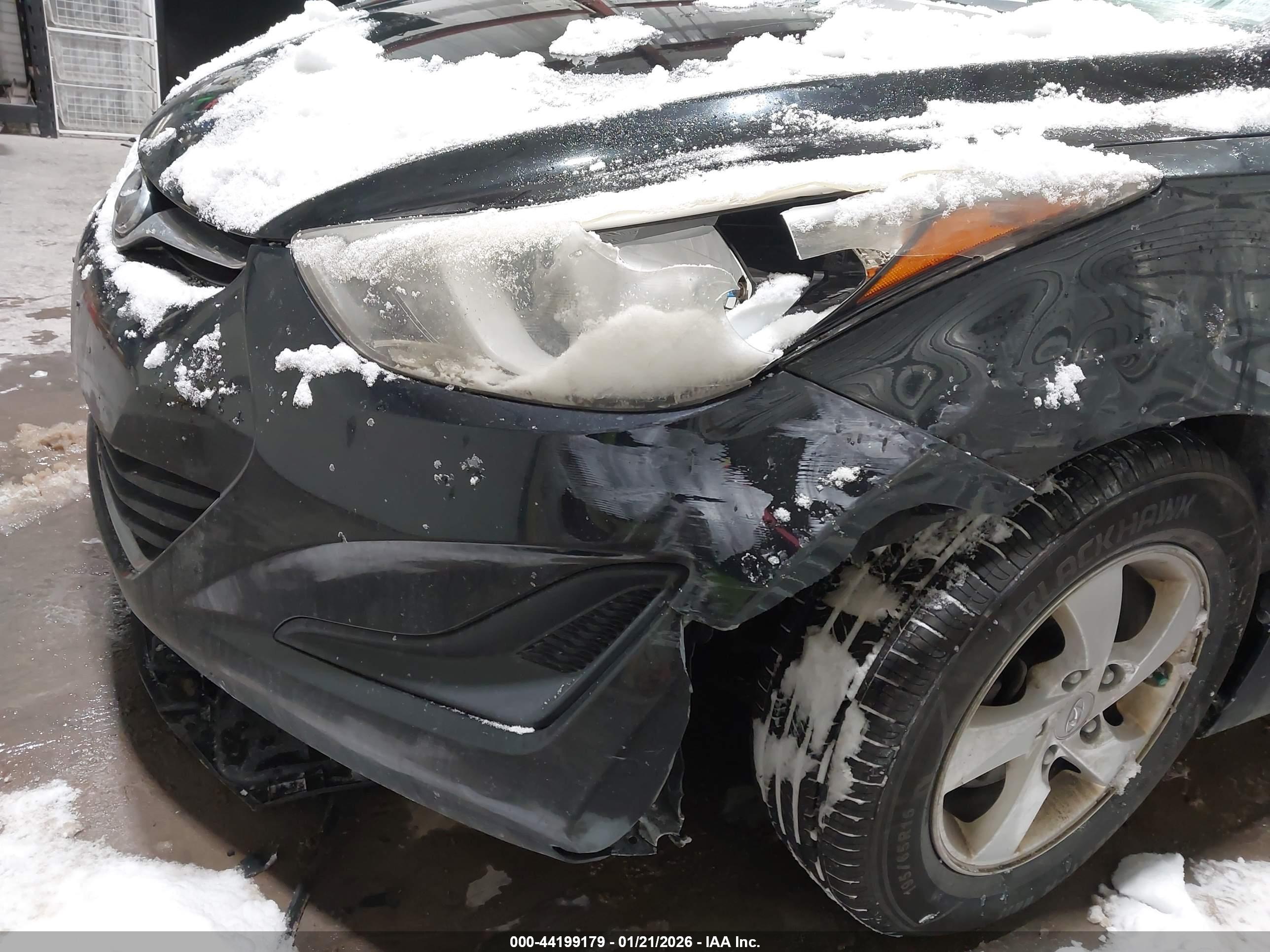 HYUNDAI ELANTRA image 6