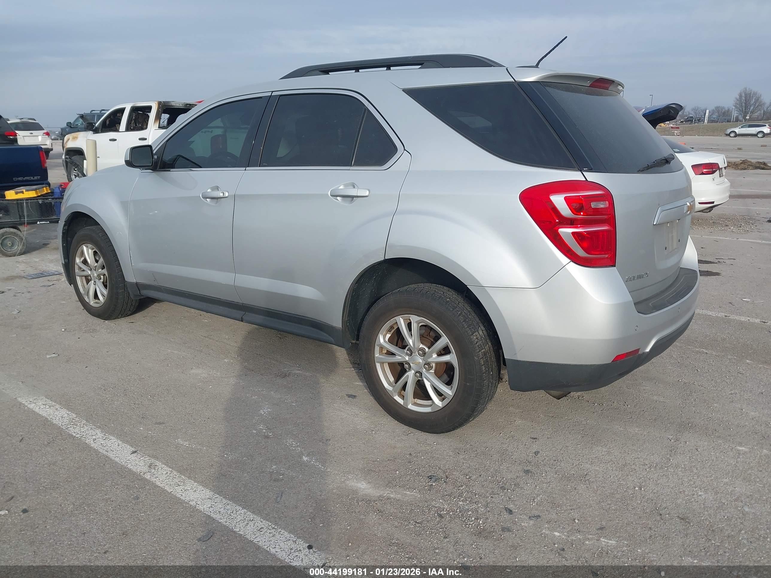 CHEVROLET EQUINOX image 3