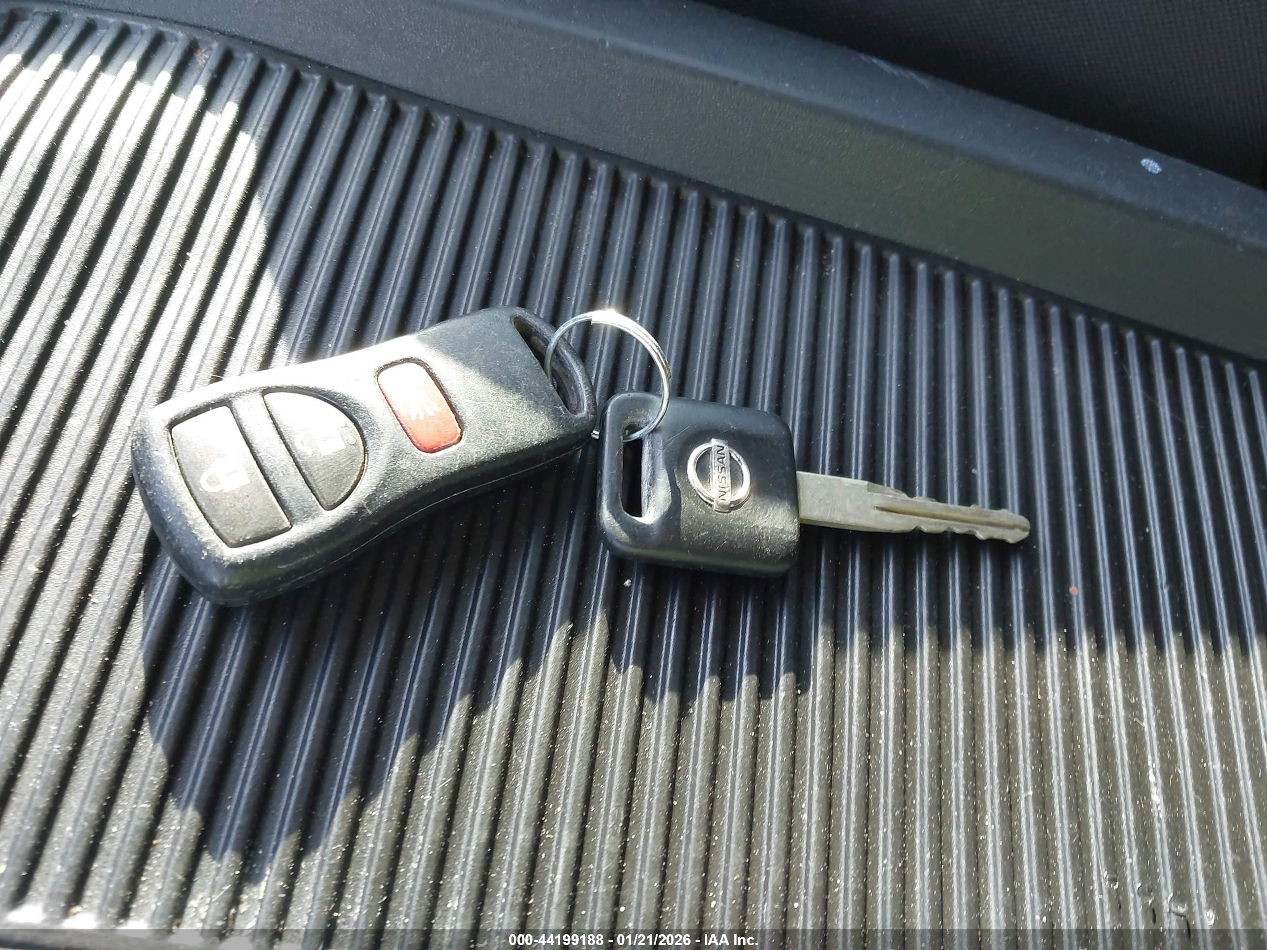 NISSAN TITAN image 11