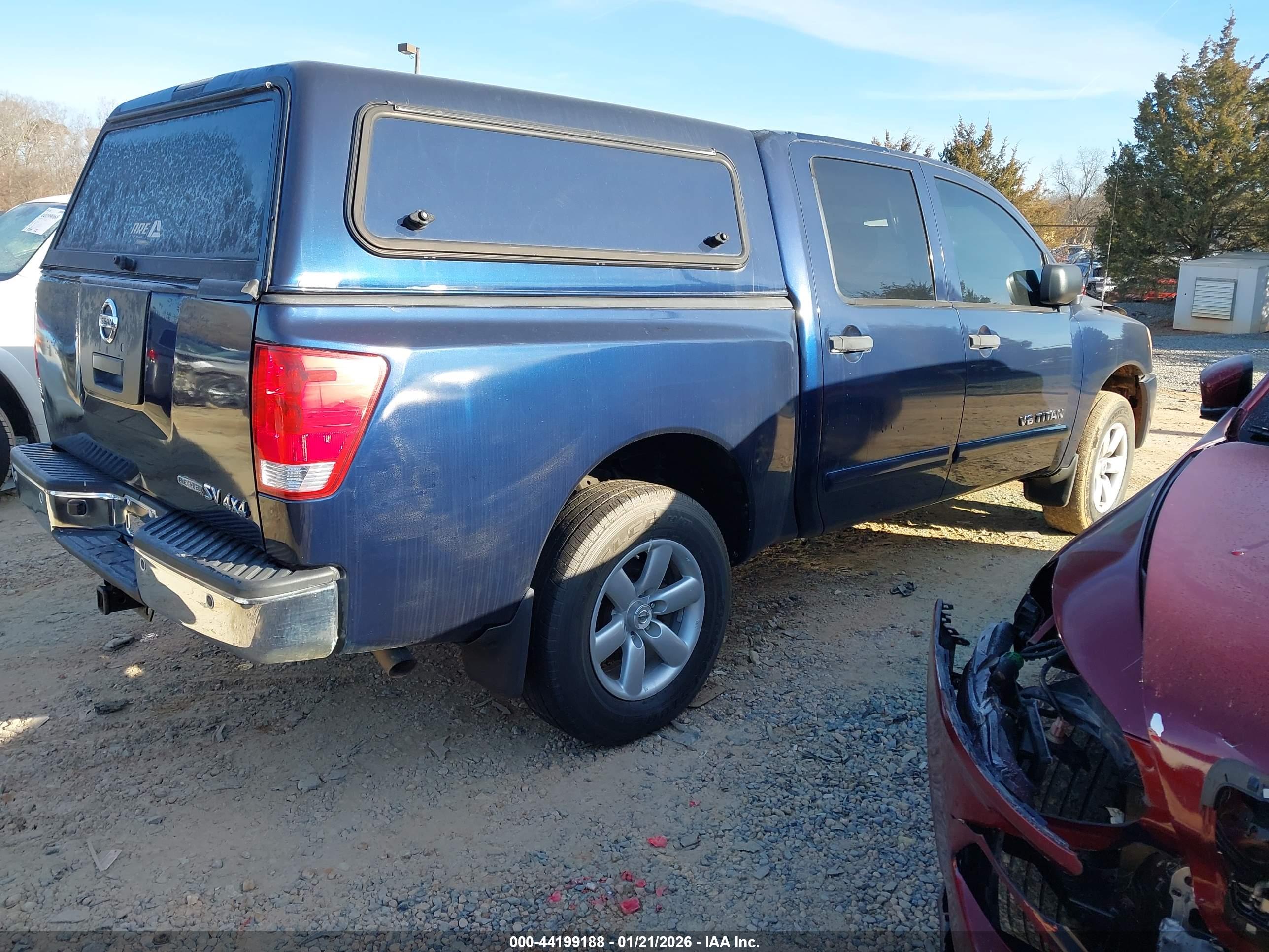 NISSAN TITAN image 4