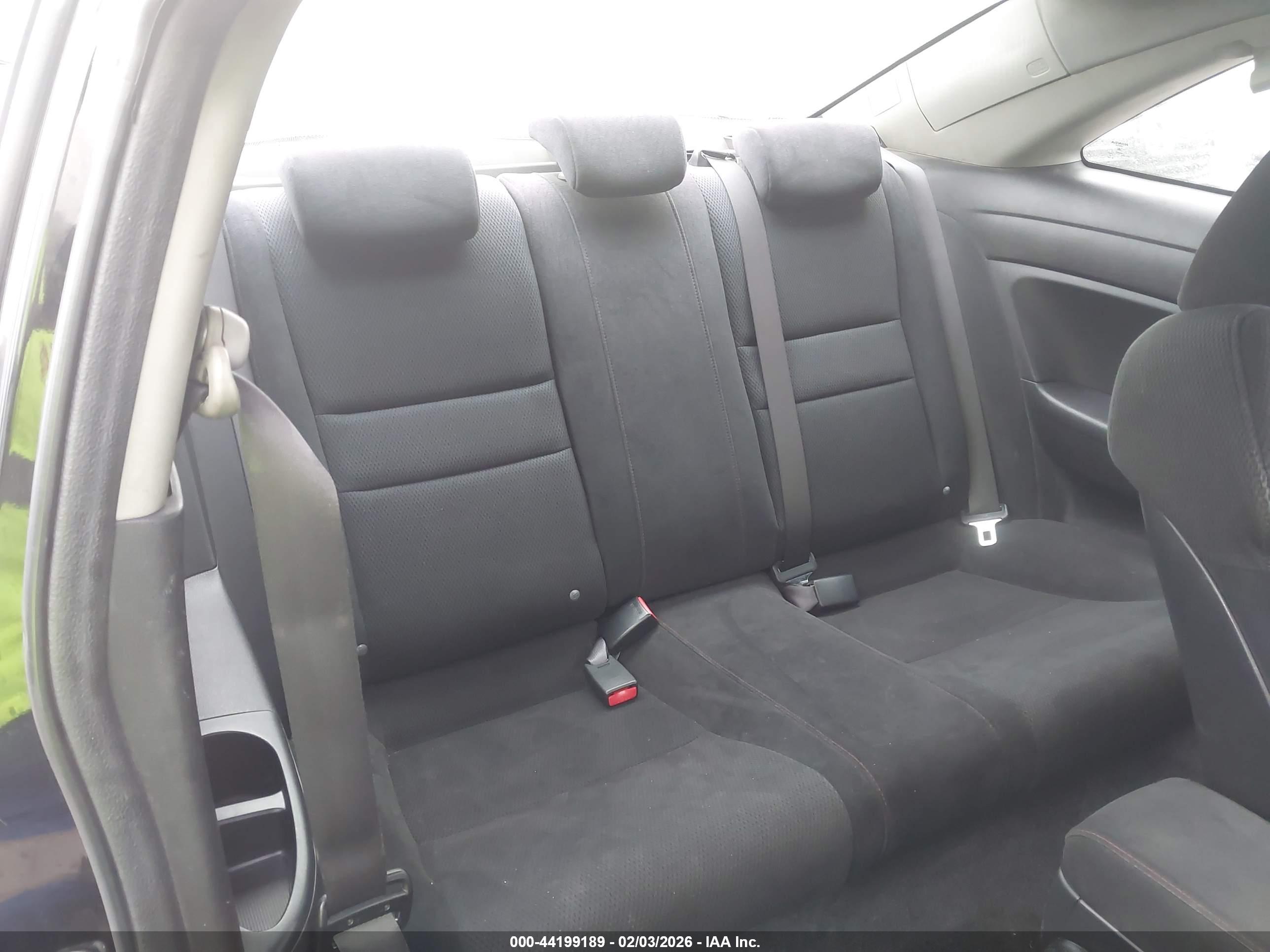 HONDA CIVIC image 8