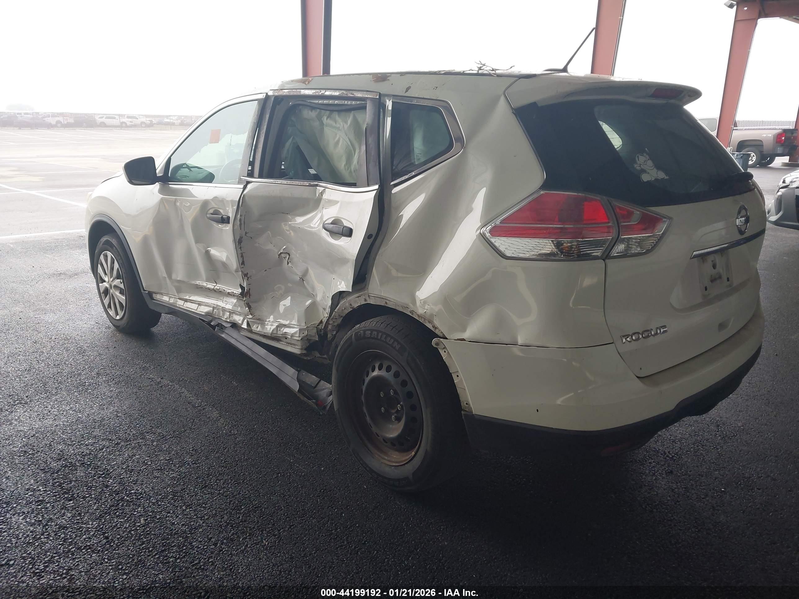 NISSAN ROGUE image 3
