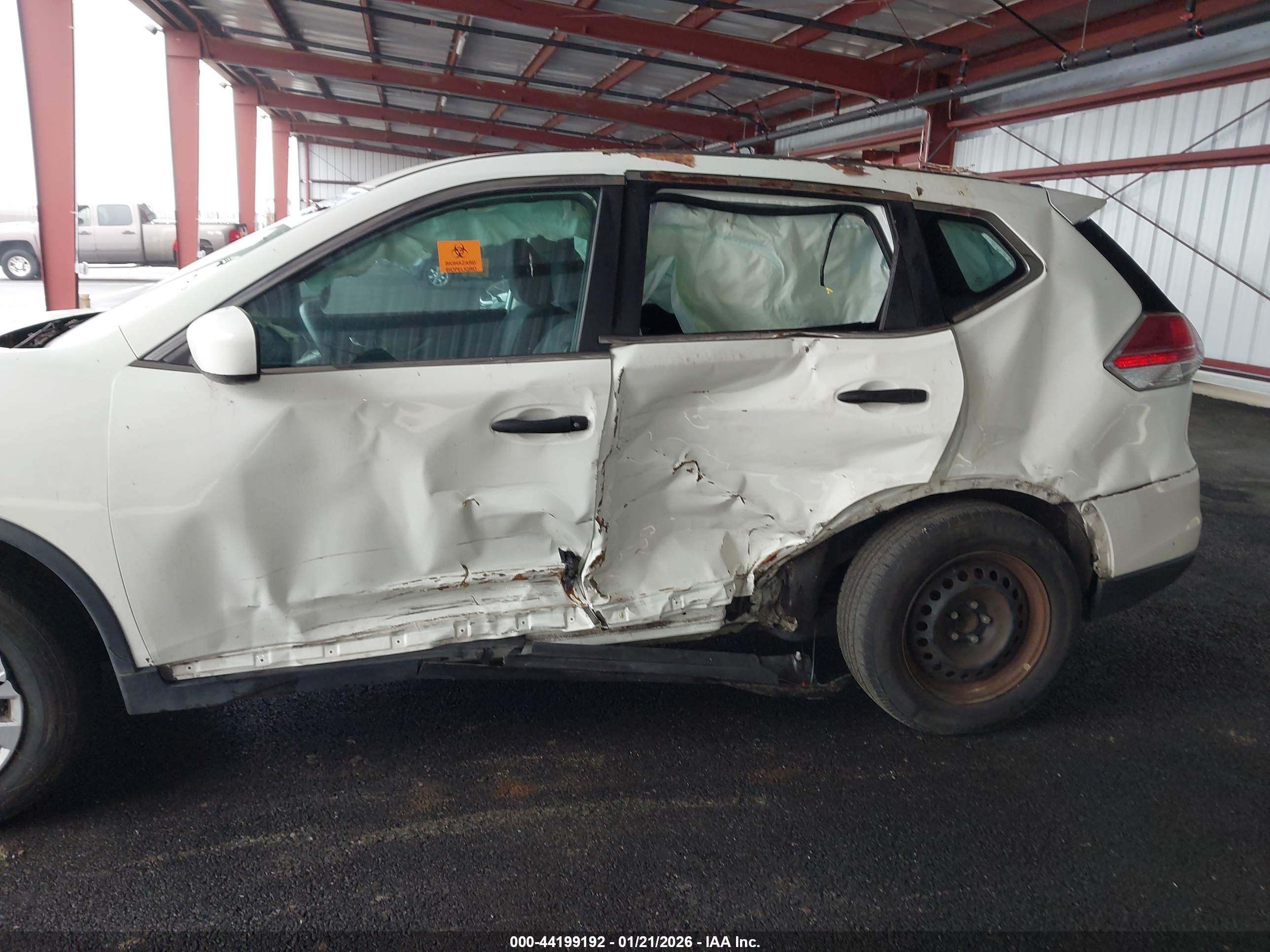 NISSAN ROGUE image 6