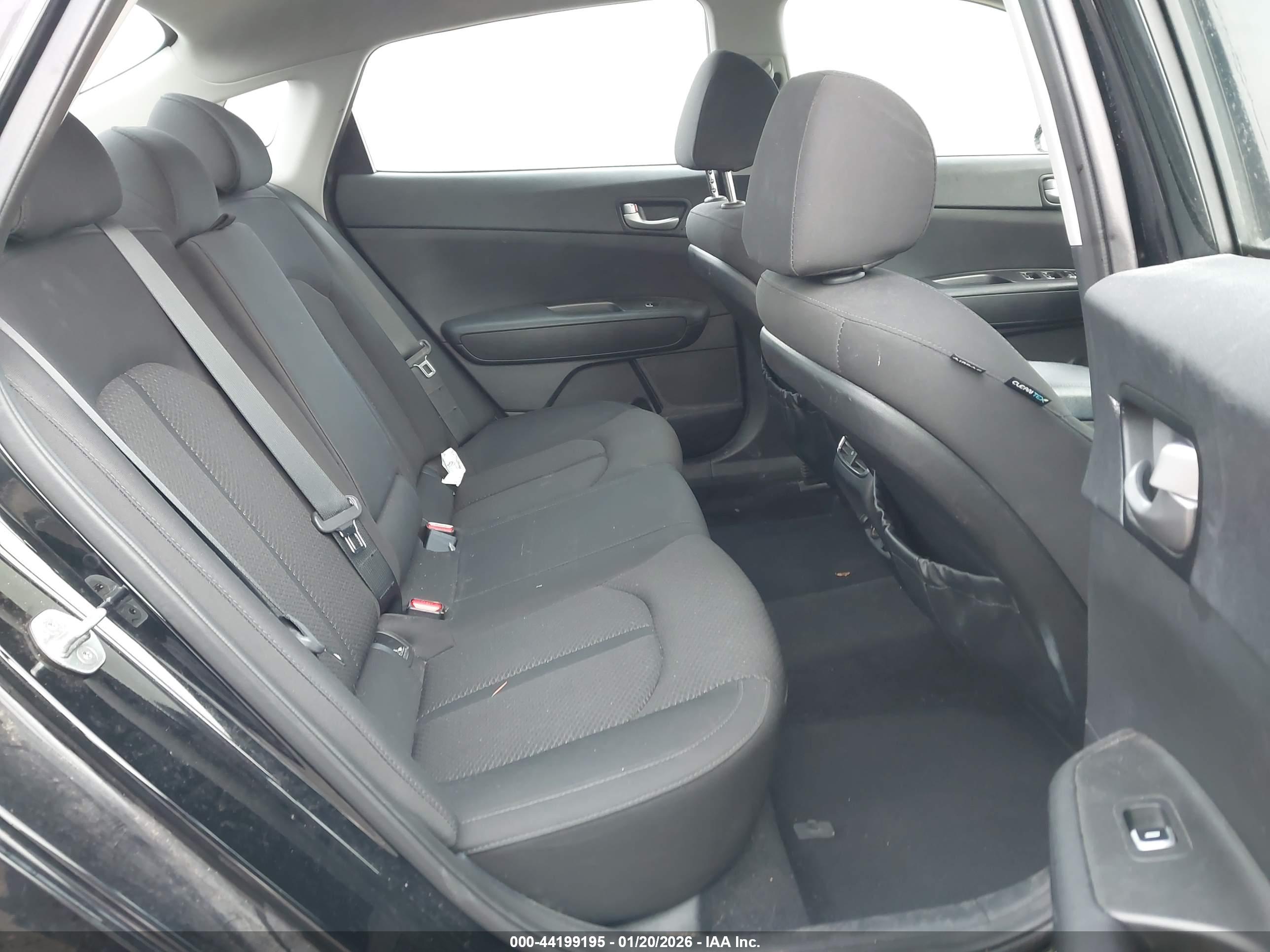 KIA OPTIMA image 8