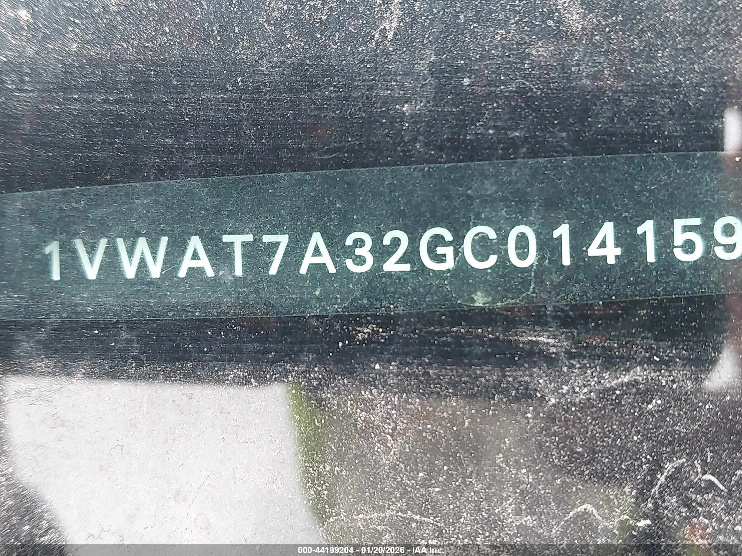 VOLKSWAGEN PASSAT image 9