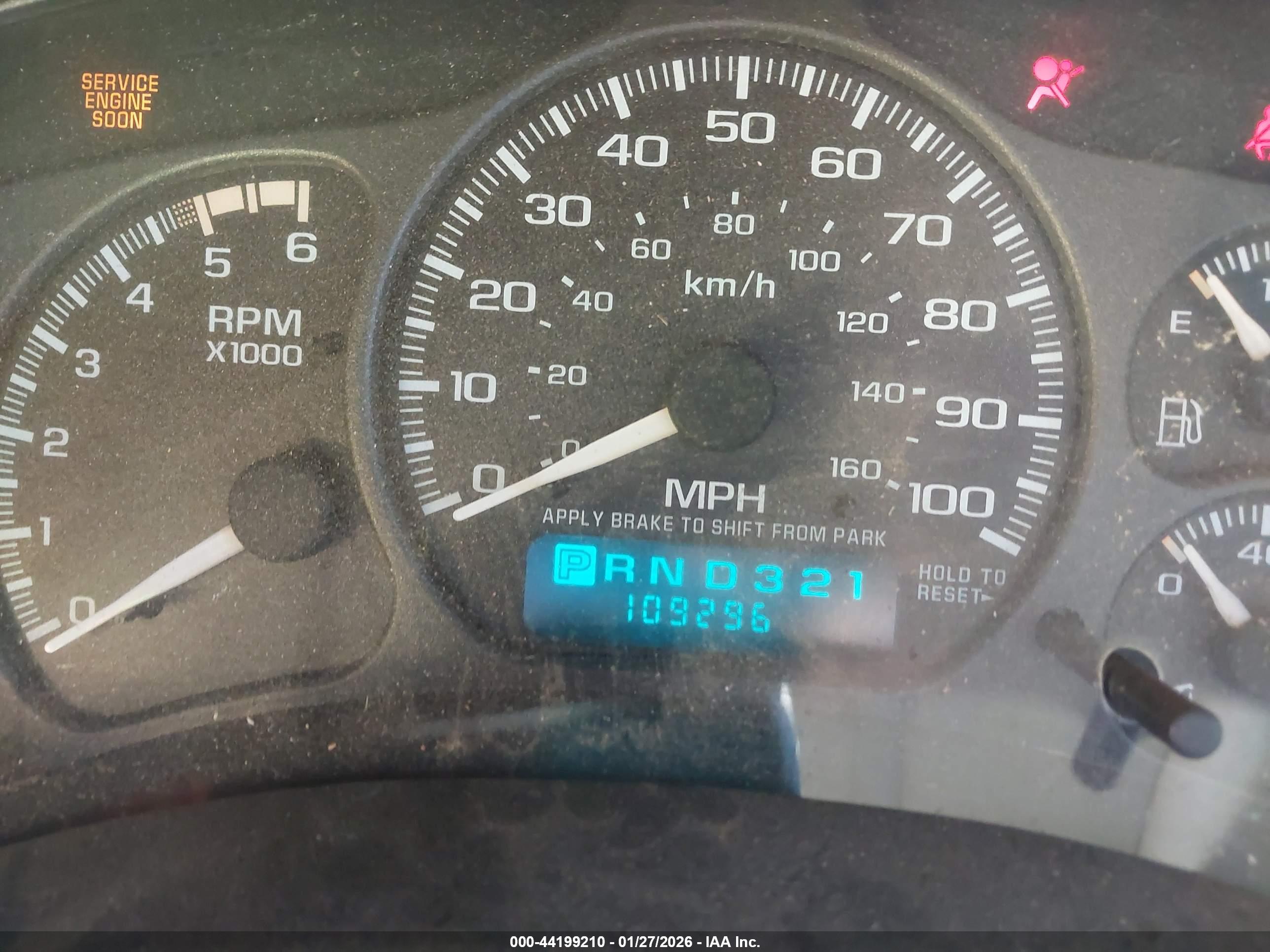 CHEVROLET SILVERADO image 7