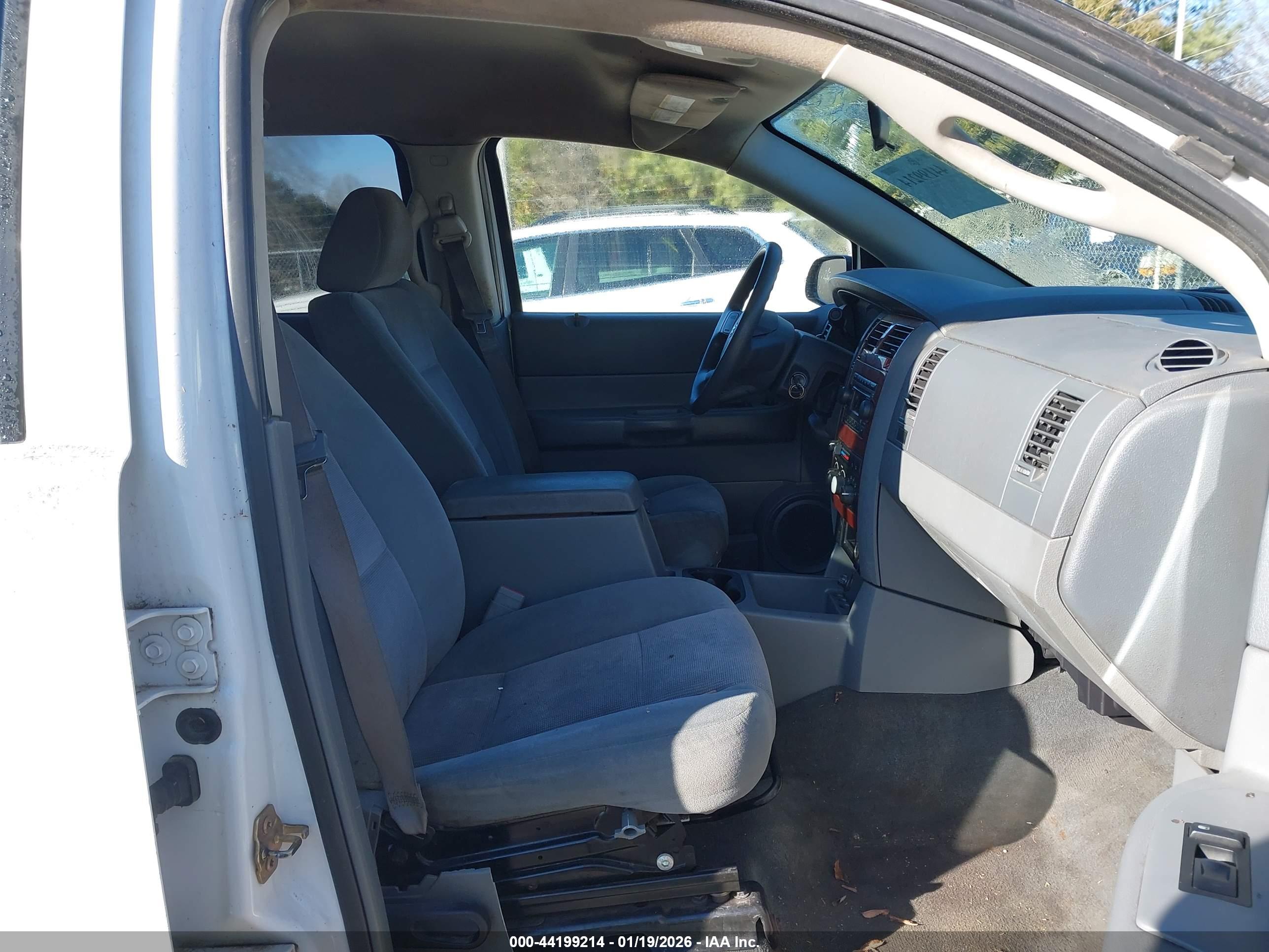 DODGE DURANGO image 5