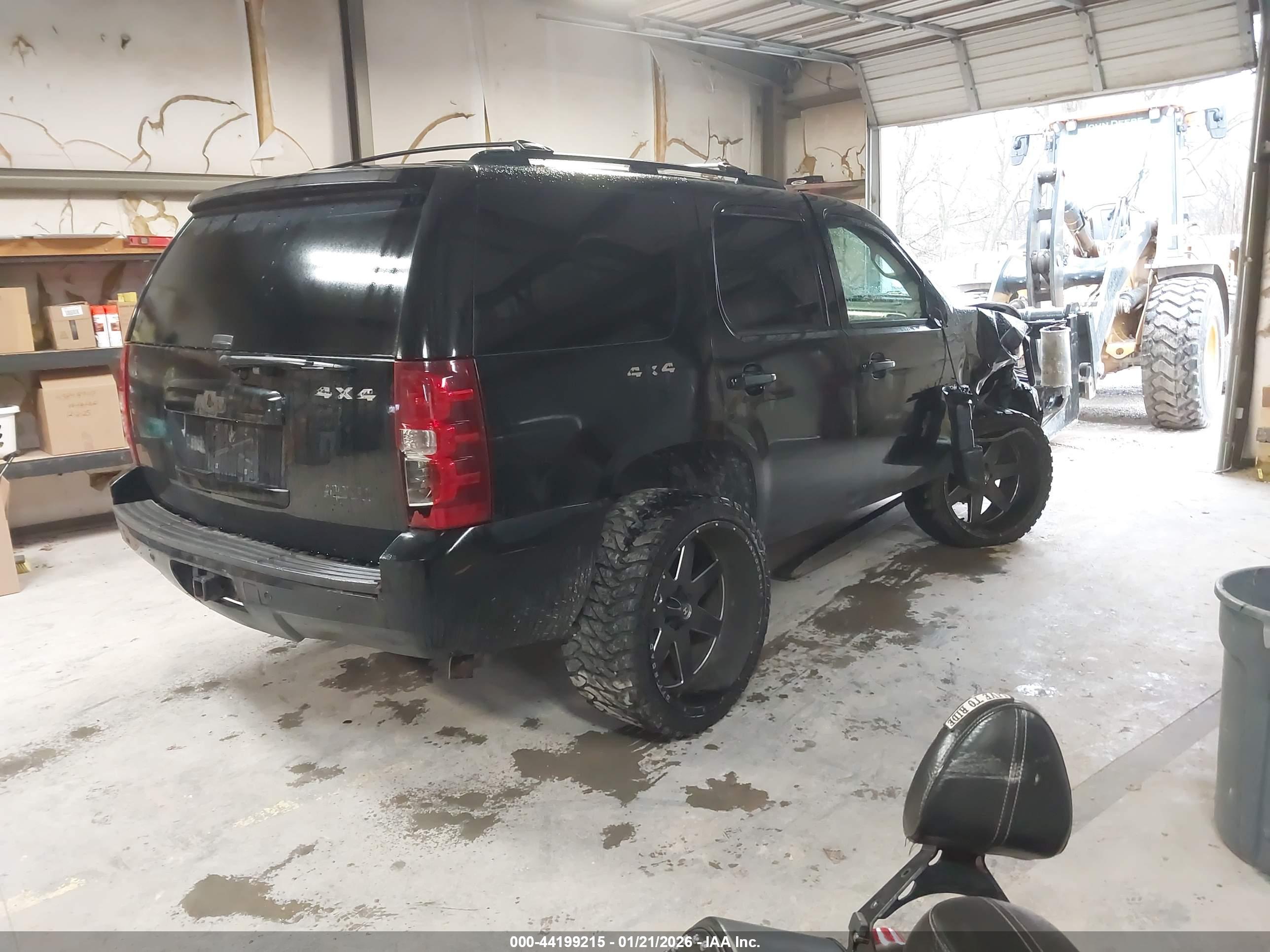 CHEVROLET TAHOE image 4
