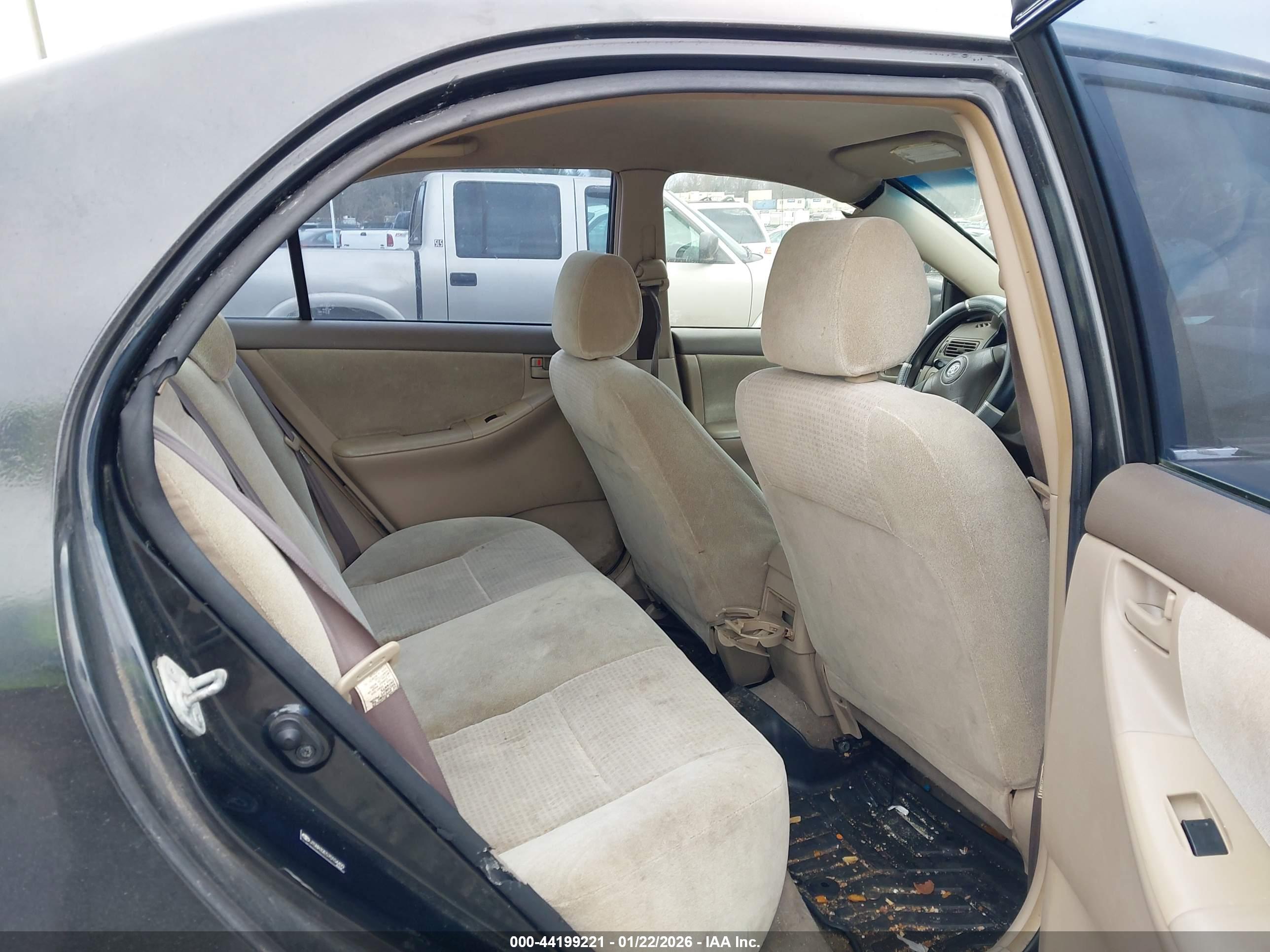 TOYOTA COROLLA image 8
