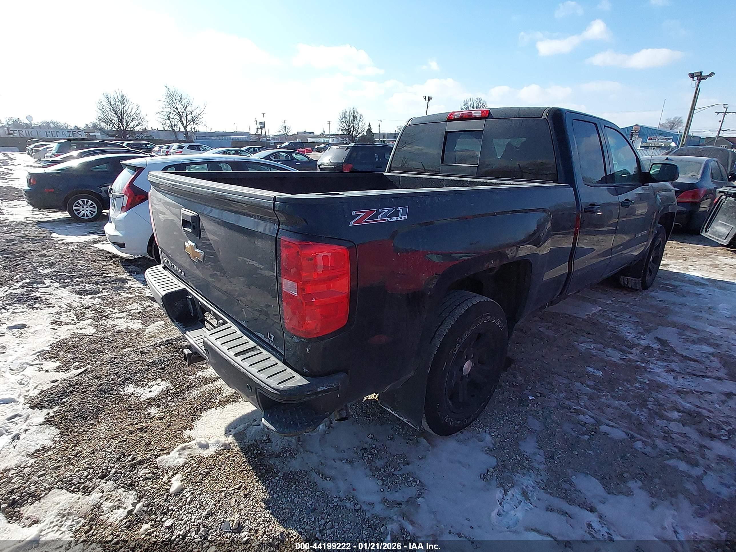 CHEVROLET SILVERADO image 4