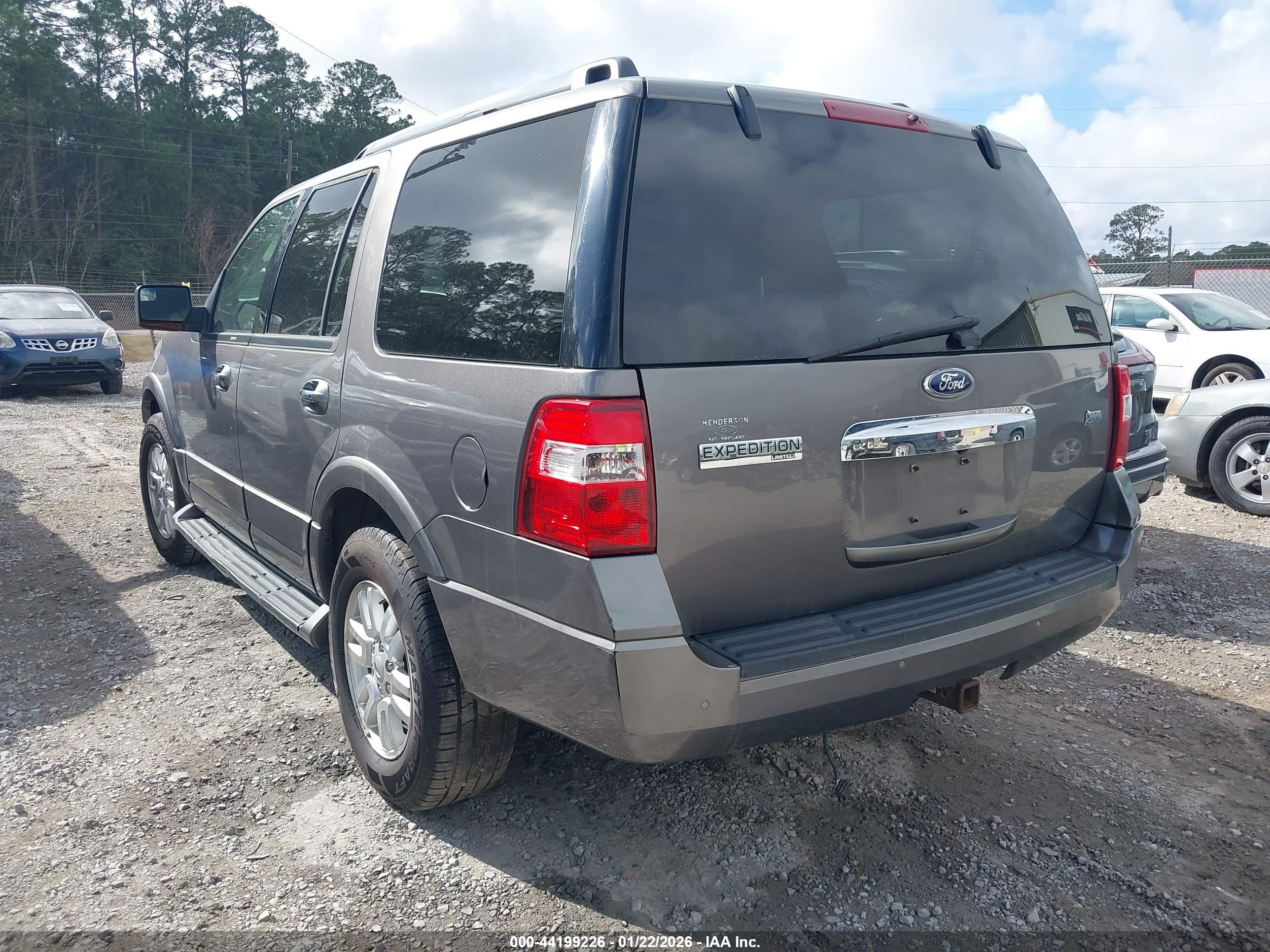 FORD EXPEDITION image 3
