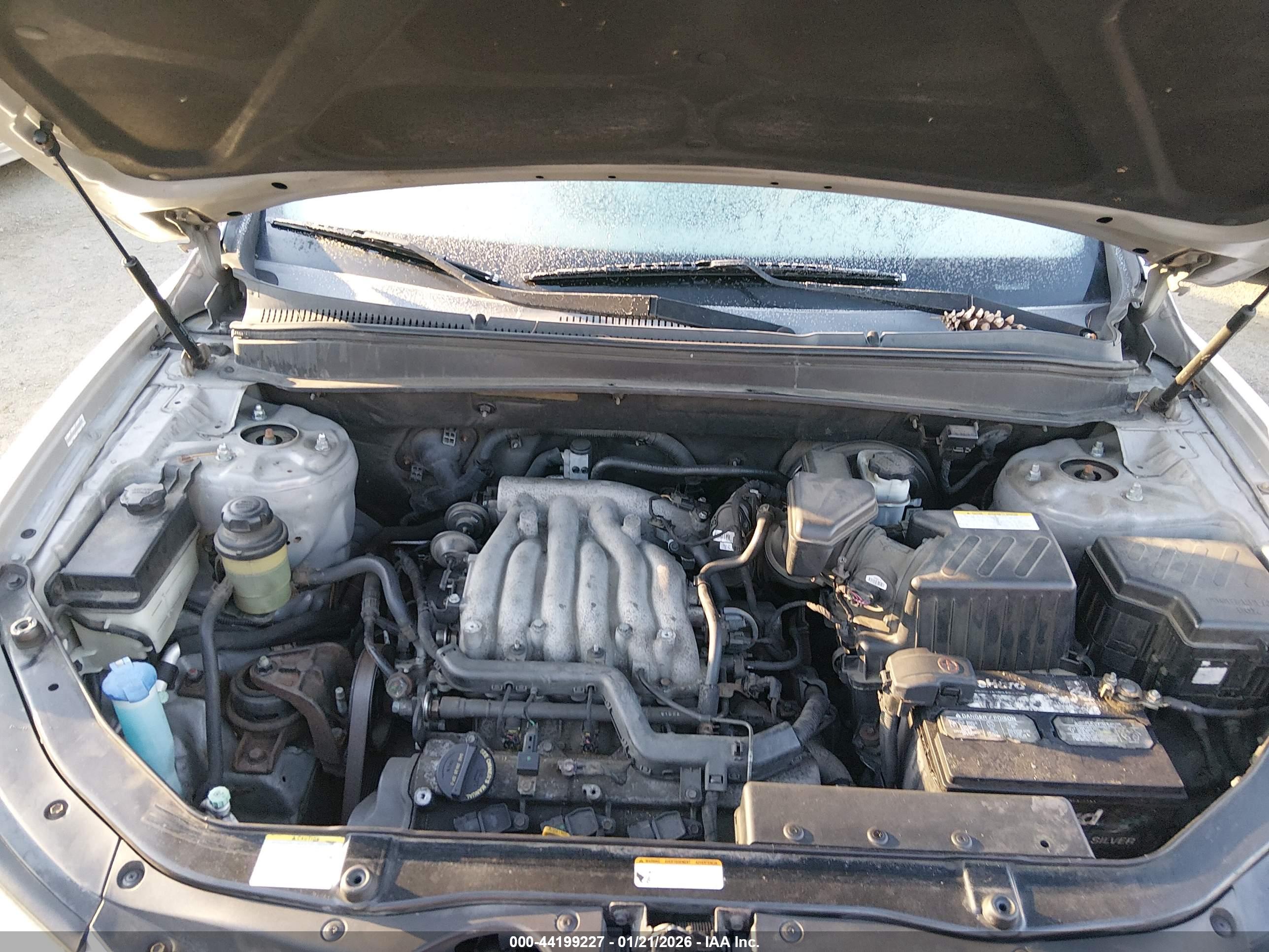 HYUNDAI SANTA image 10