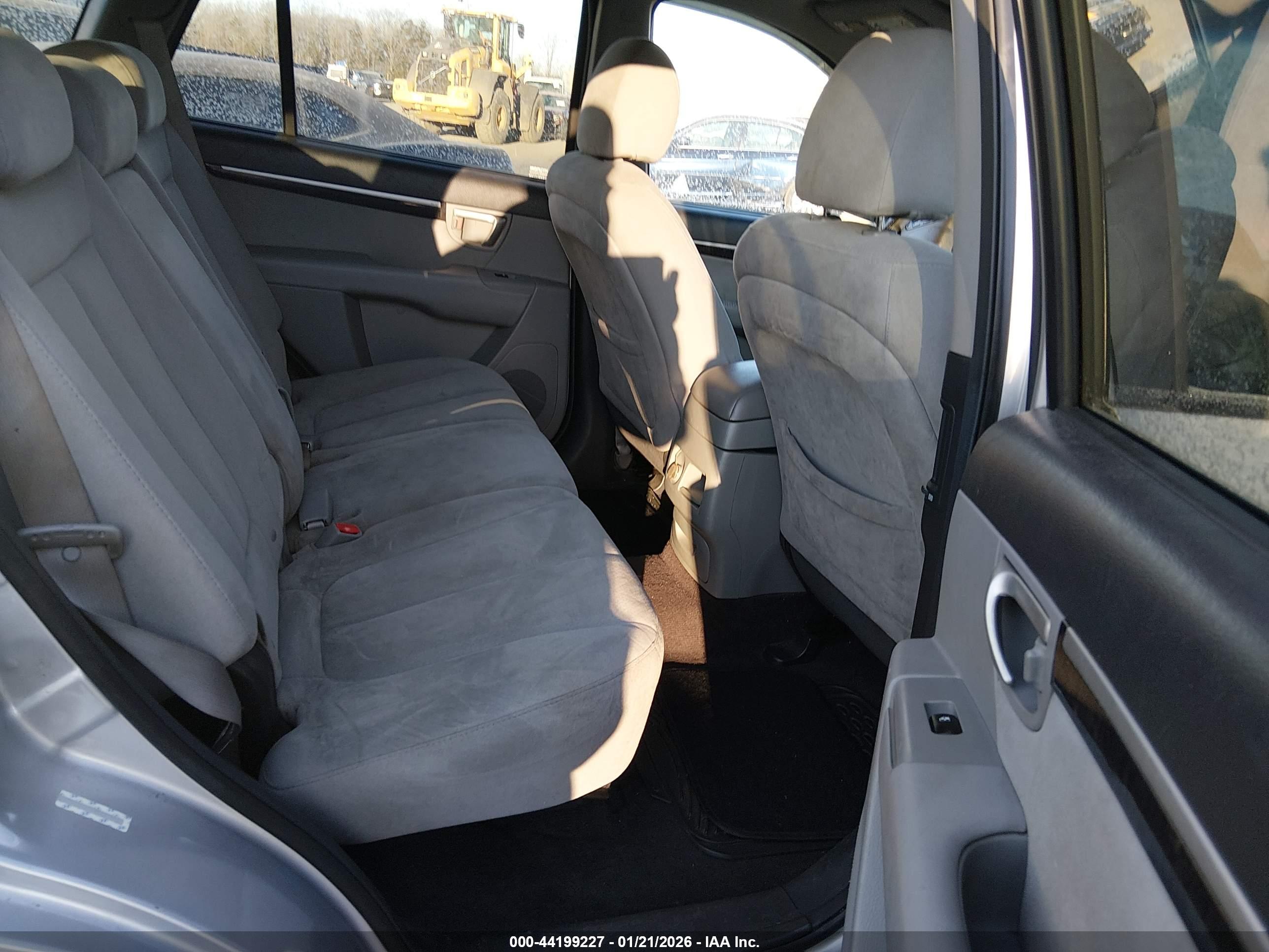 HYUNDAI SANTA image 8
