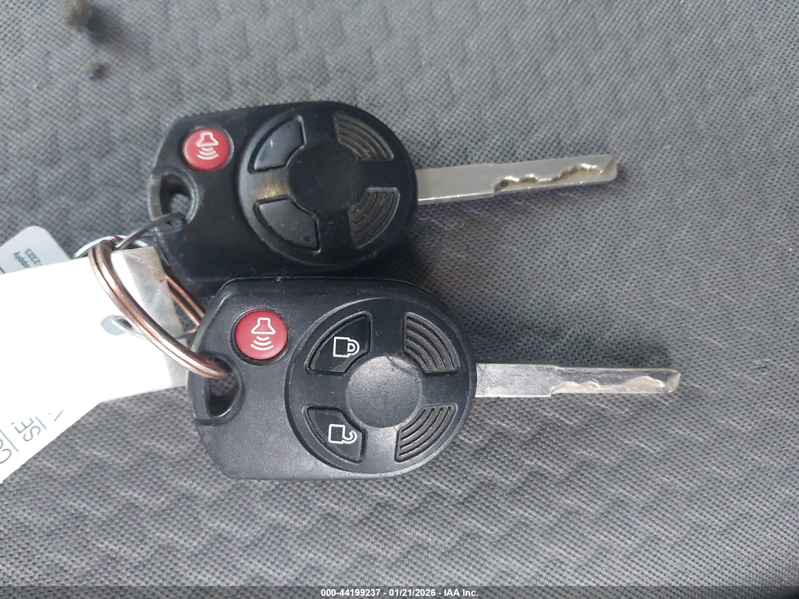 FORD ESCAPE image 11
