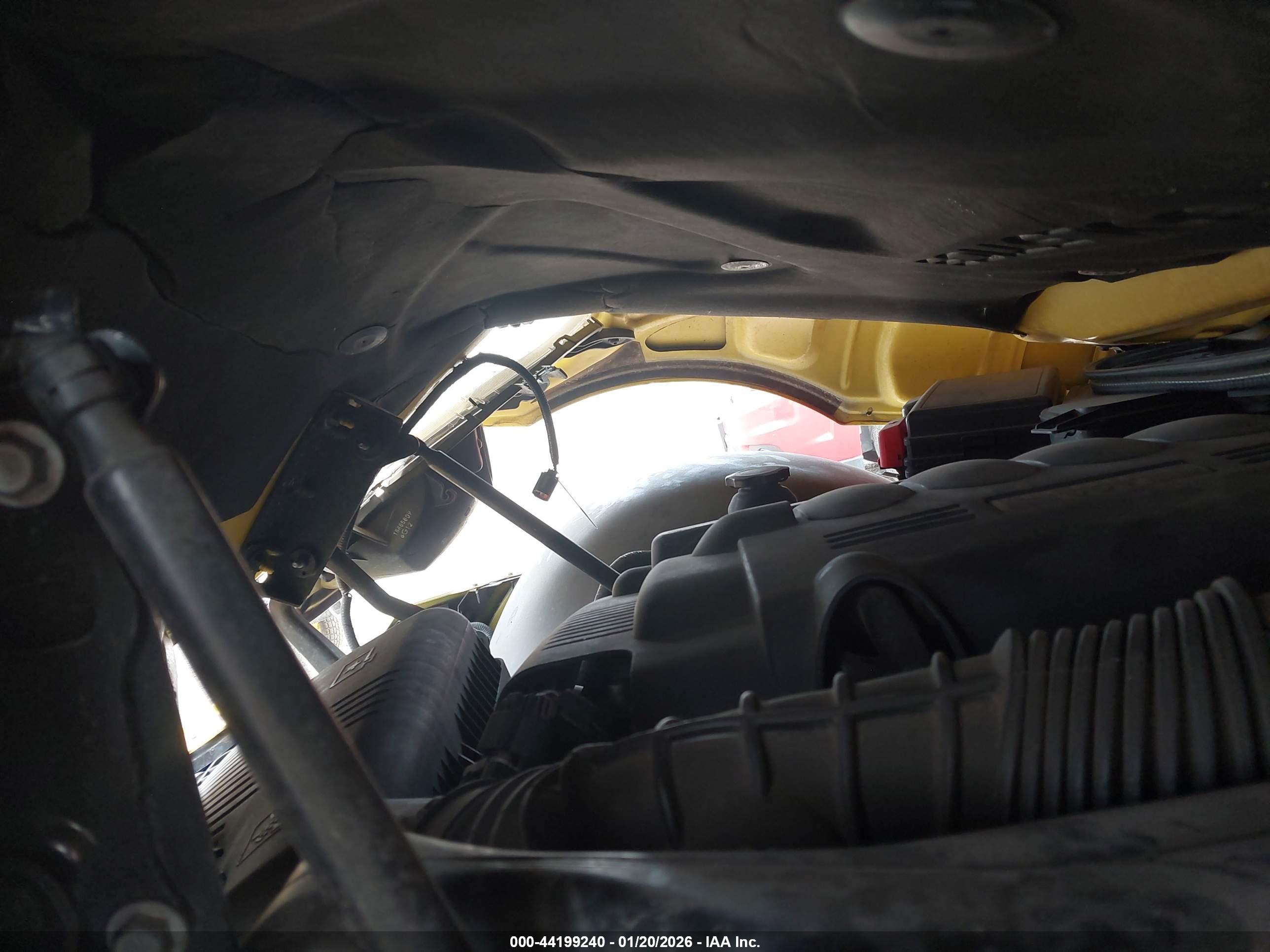 PONTIAC SOLSTICE image 10