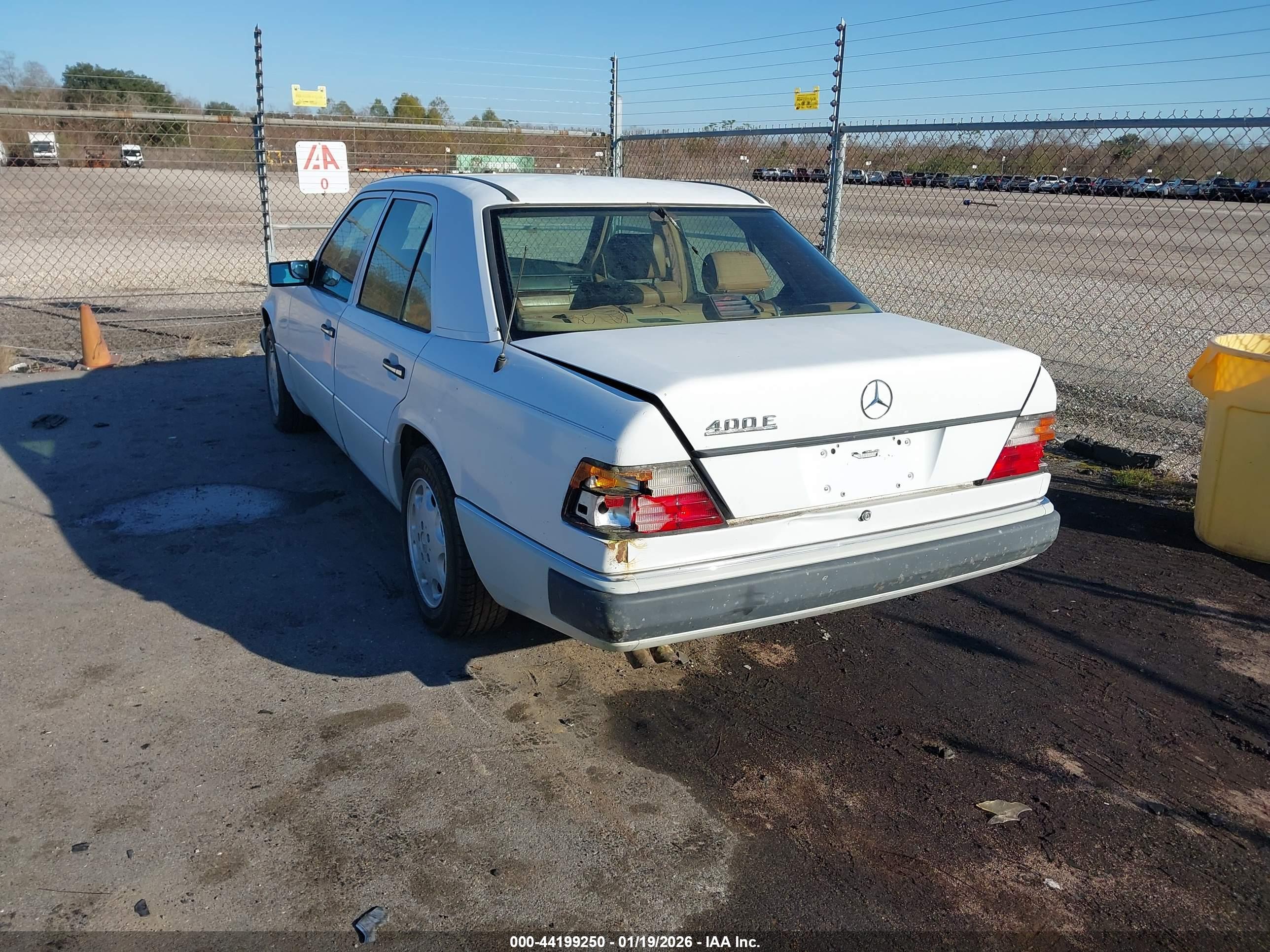 MERCEDES-BENZ 400 image 3