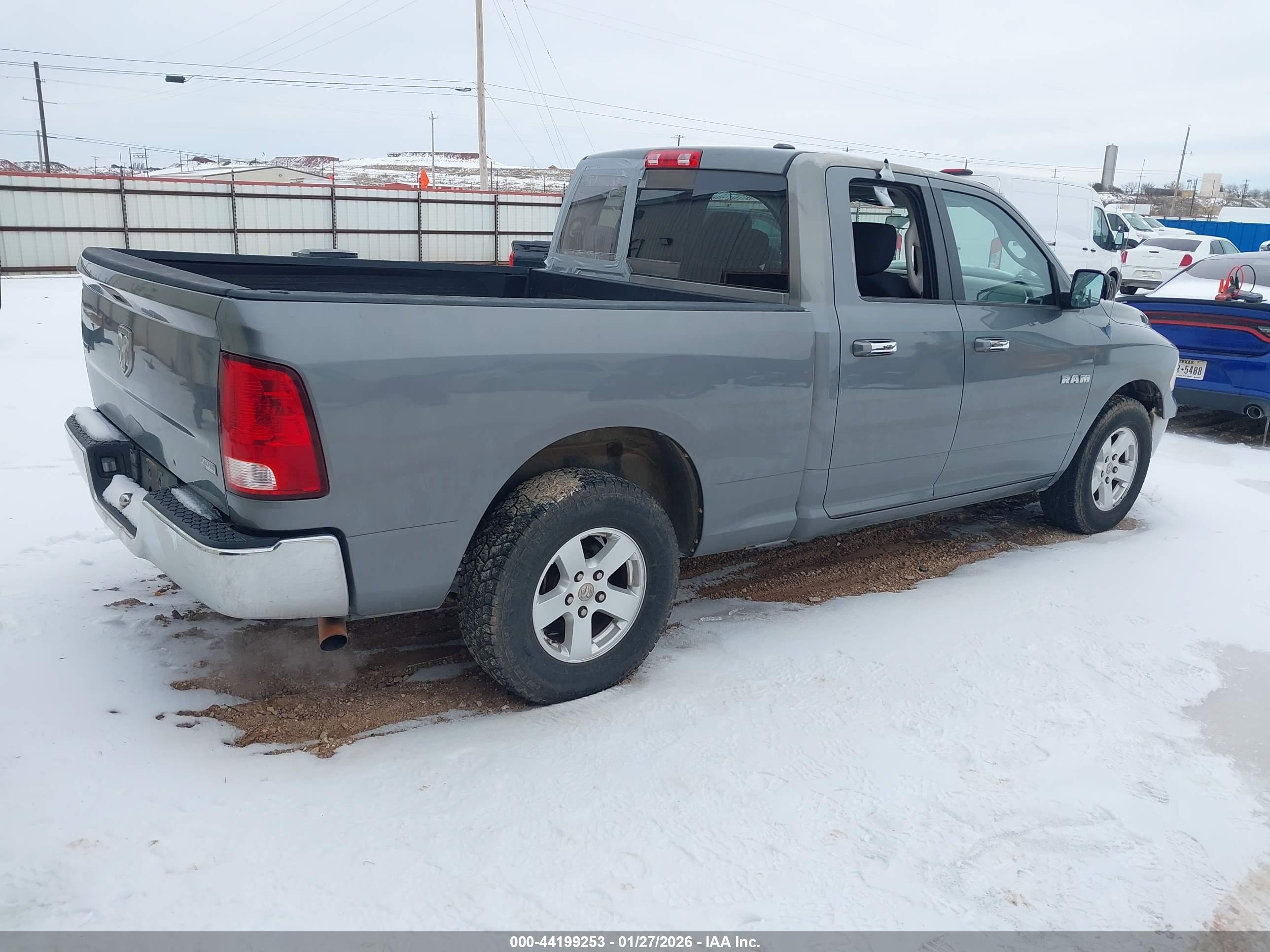 DODGE RAM image 4