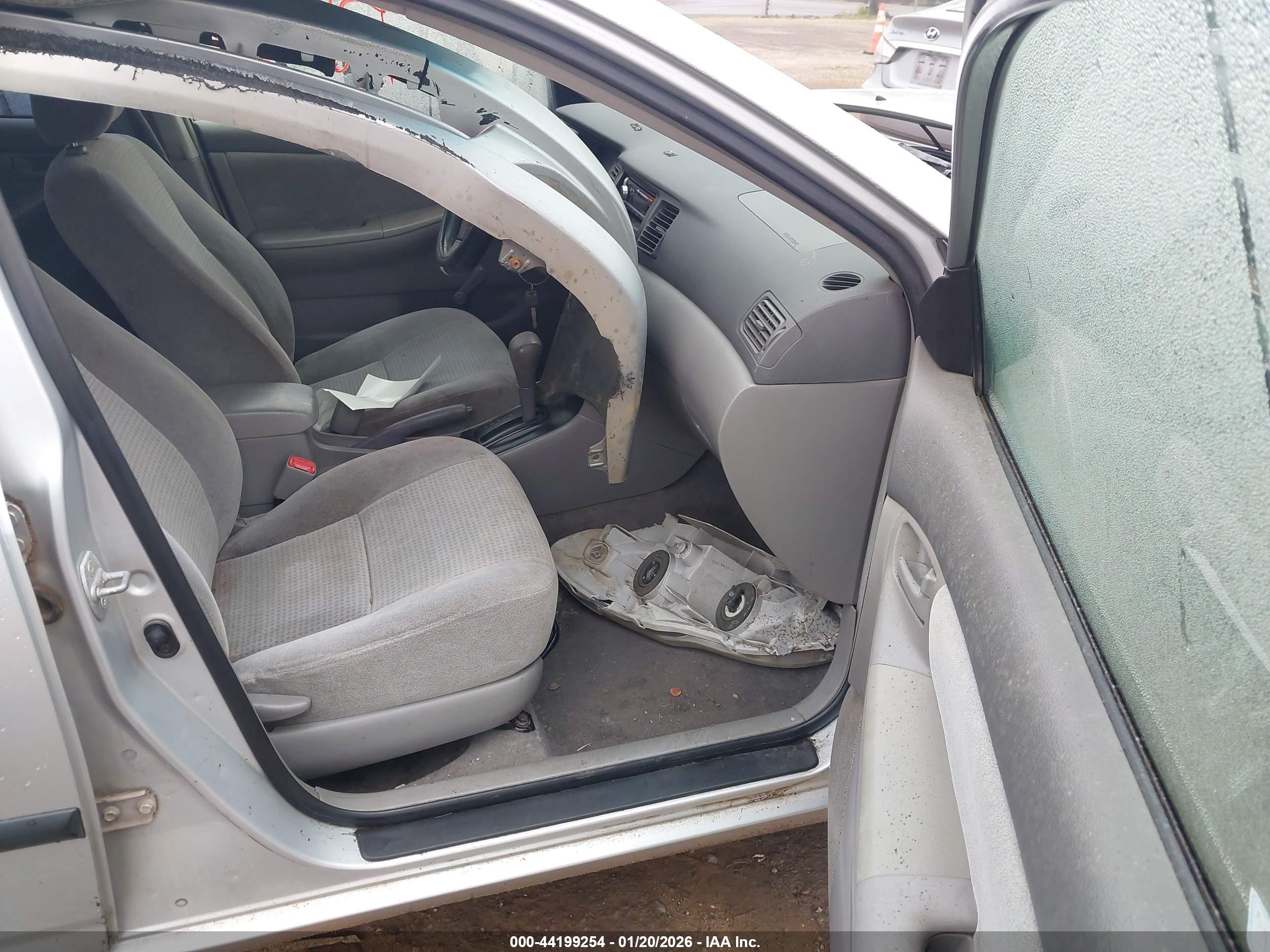 TOYOTA COROLLA image 5
