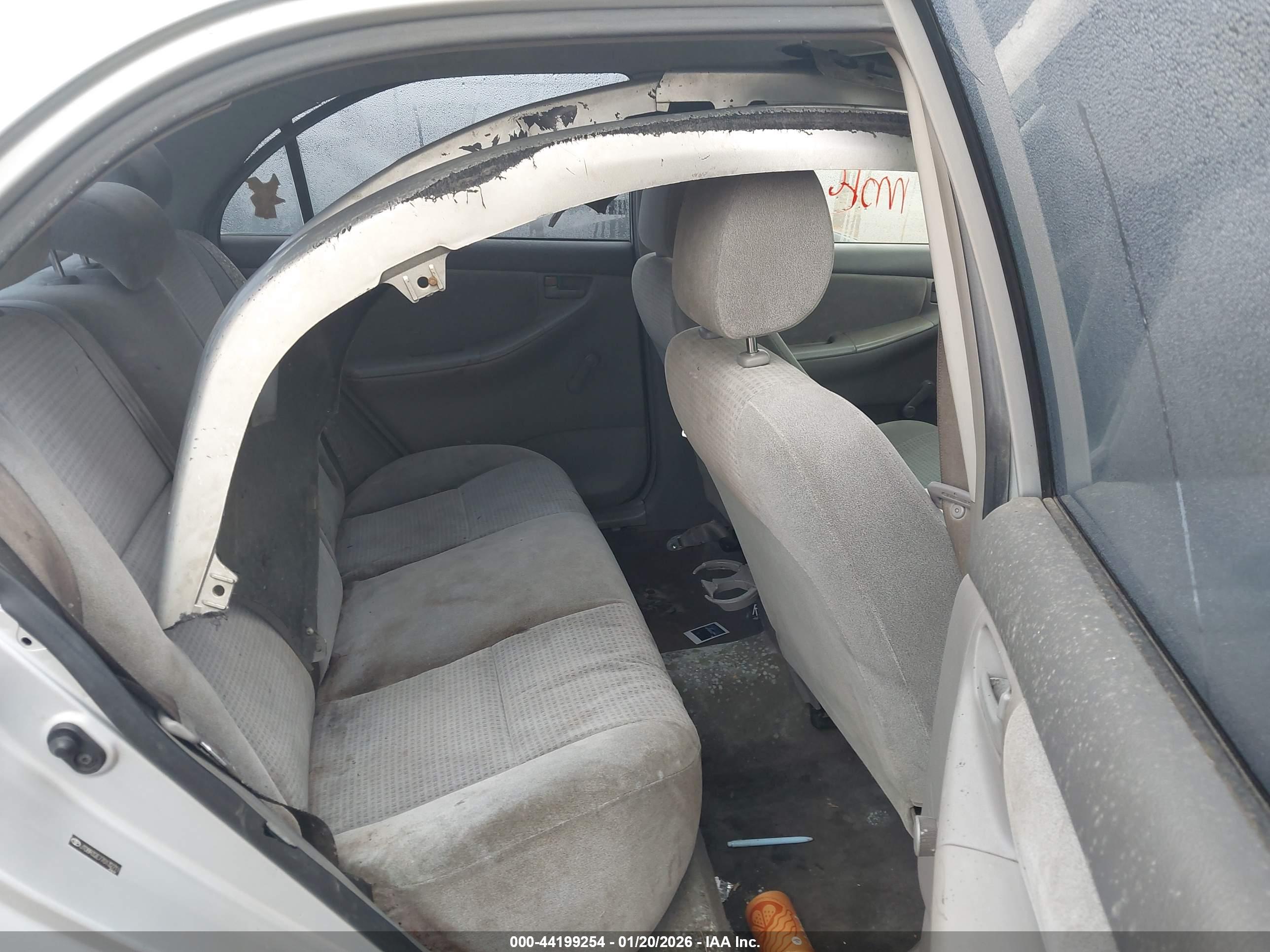 TOYOTA COROLLA image 8