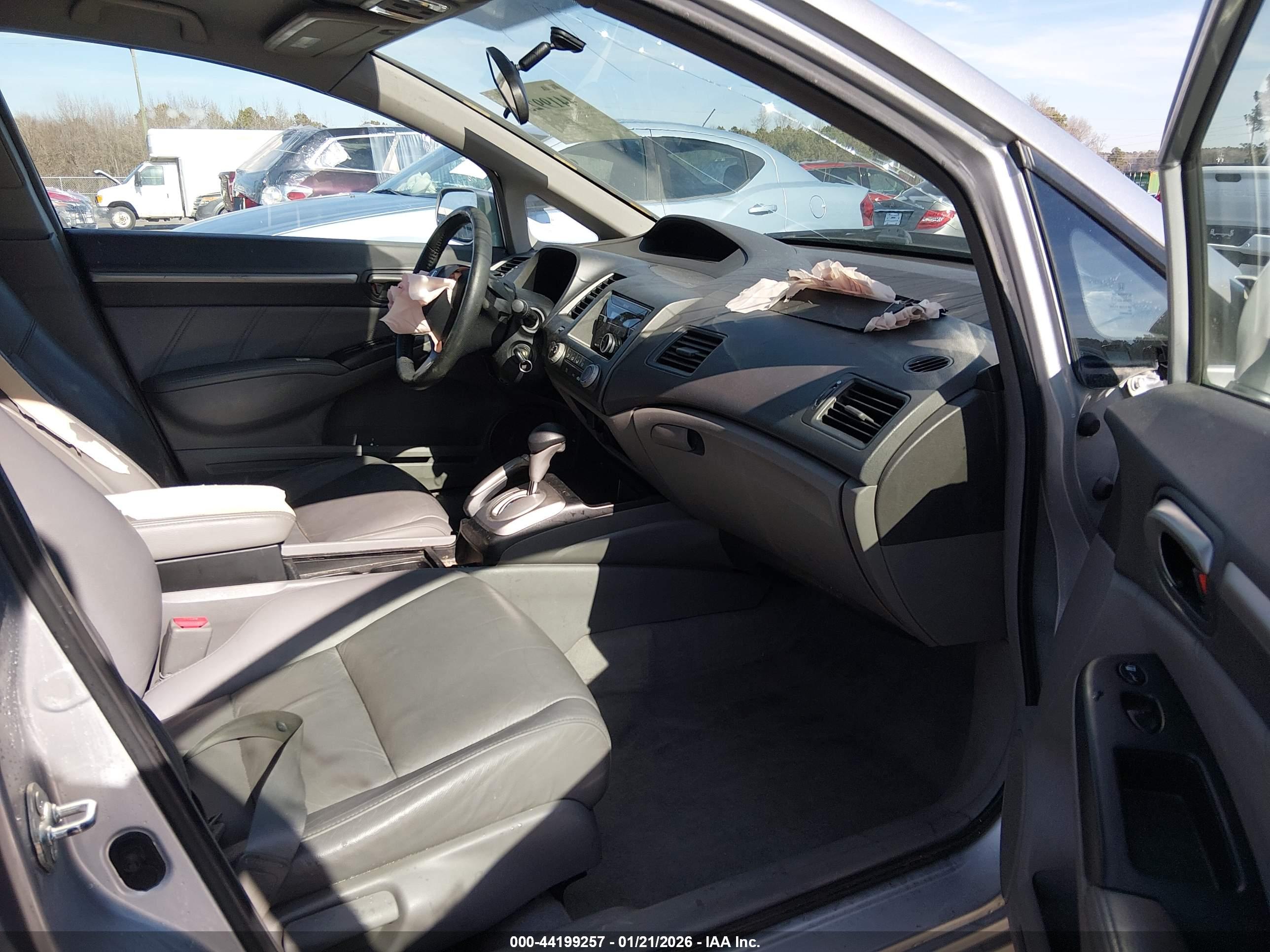 HONDA CIVIC image 5