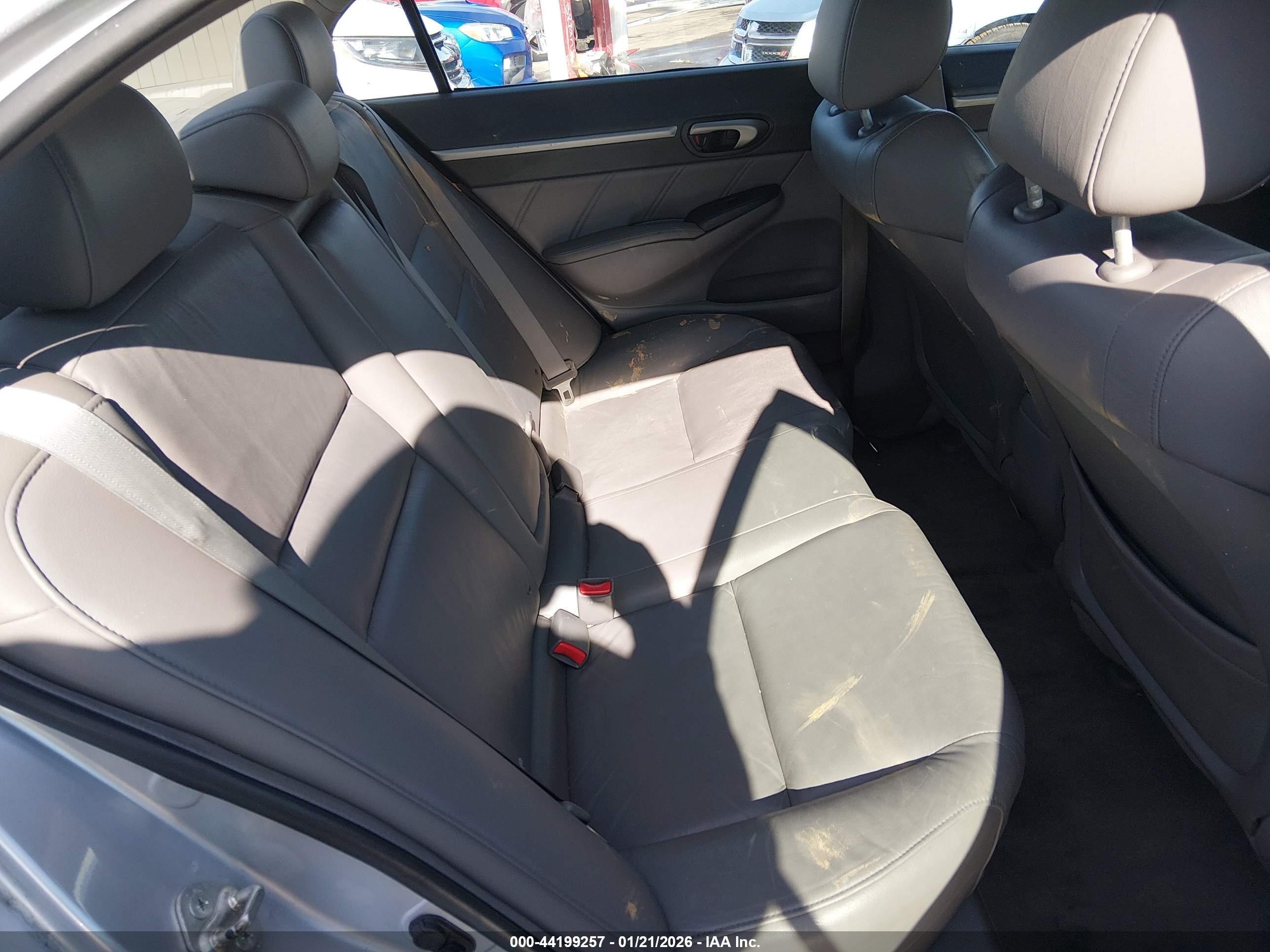 HONDA CIVIC image 8