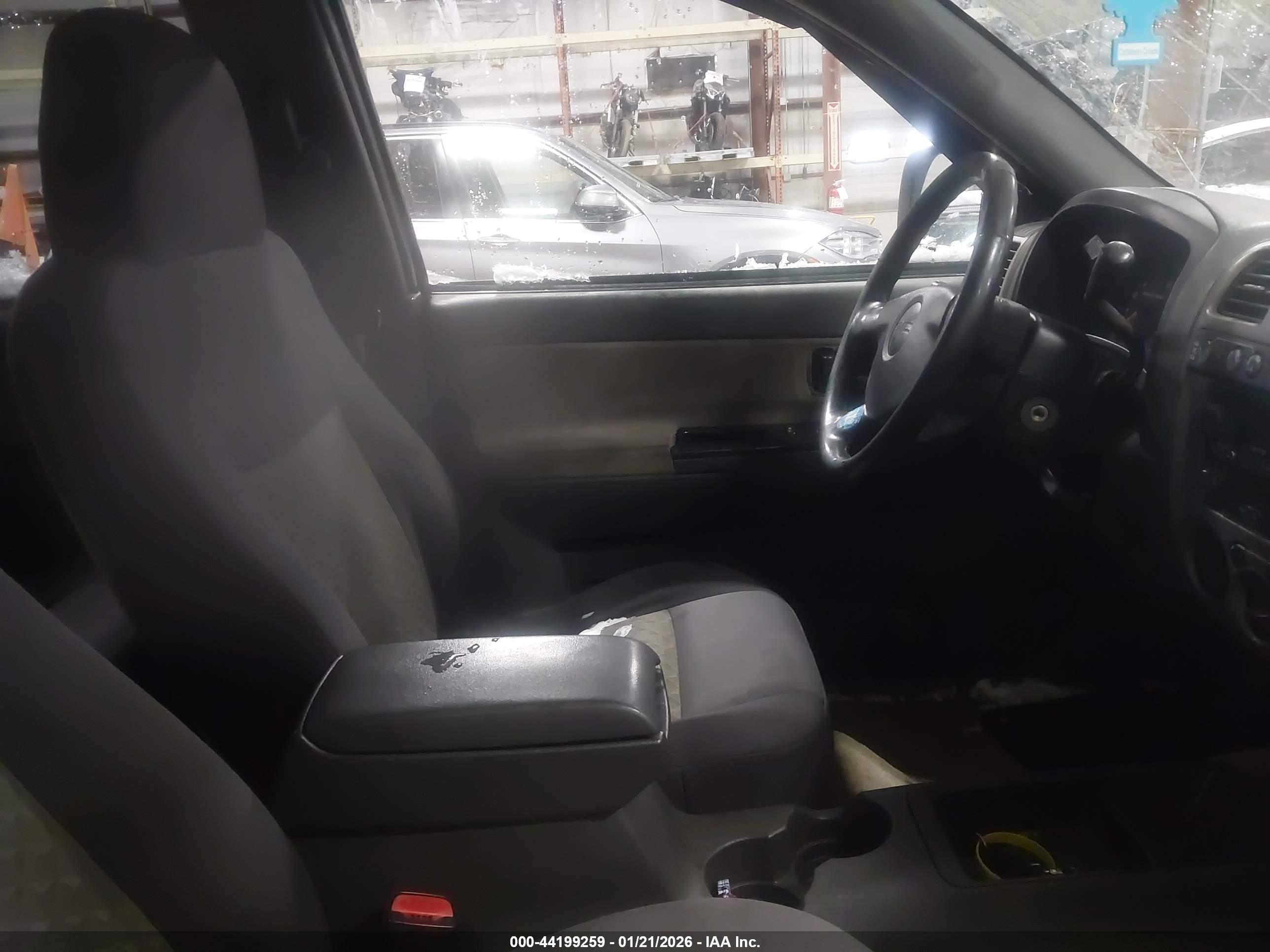 GMC CANYON image 5