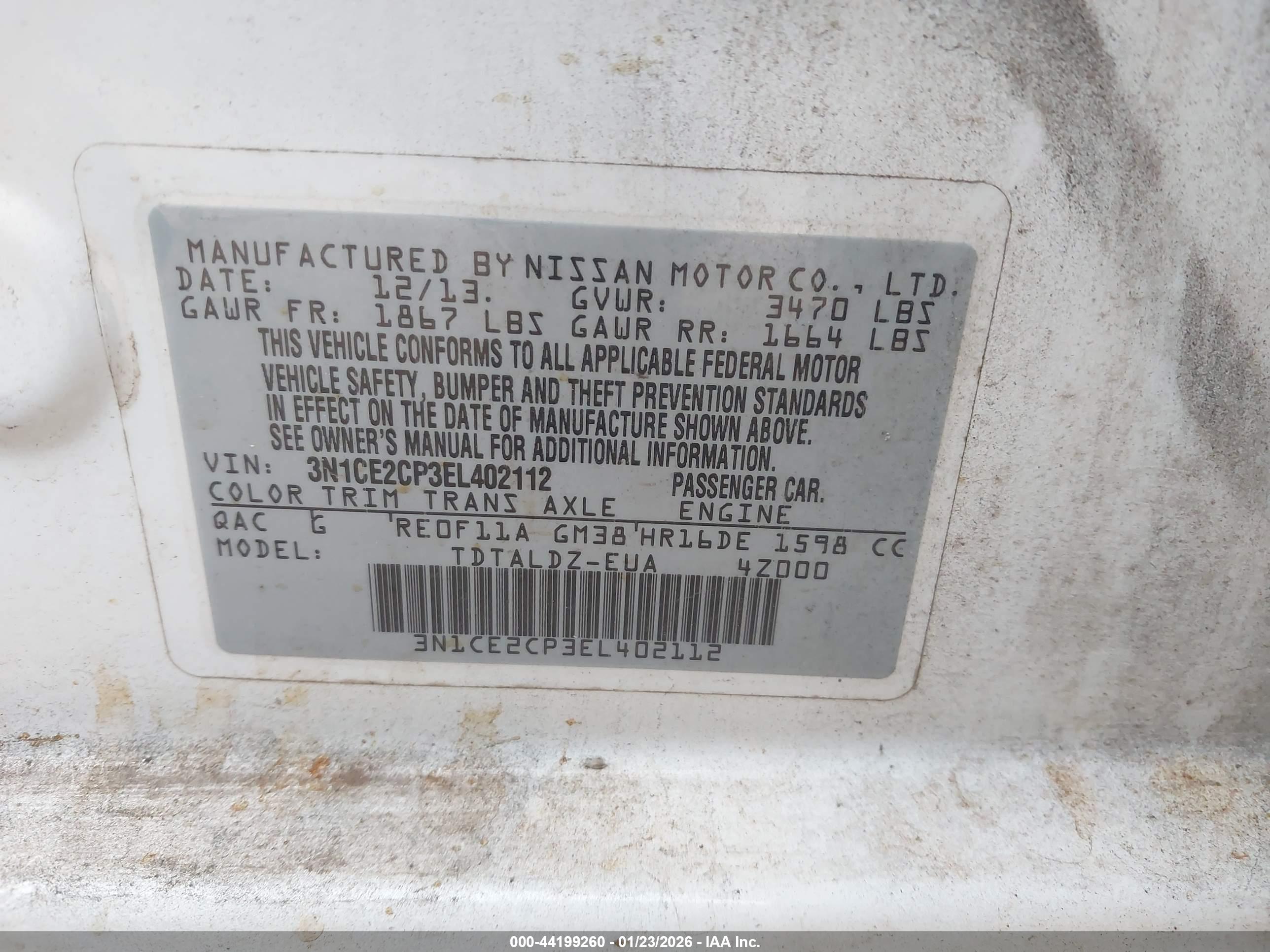 NISSAN VERSA image 9