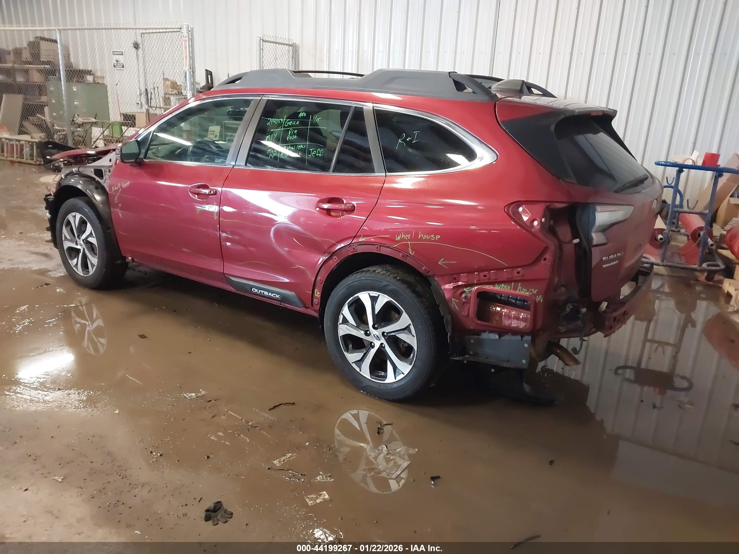 SUBARU OUTBACK image 3