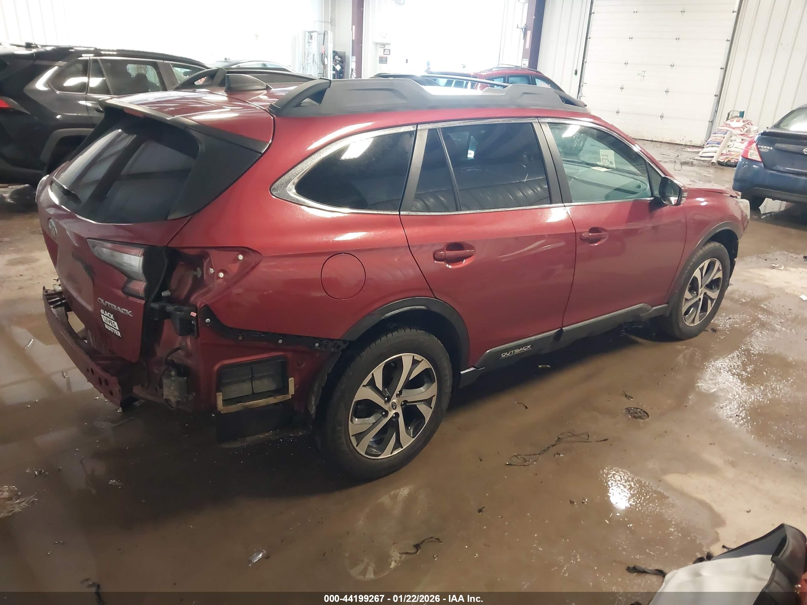 SUBARU OUTBACK image 4