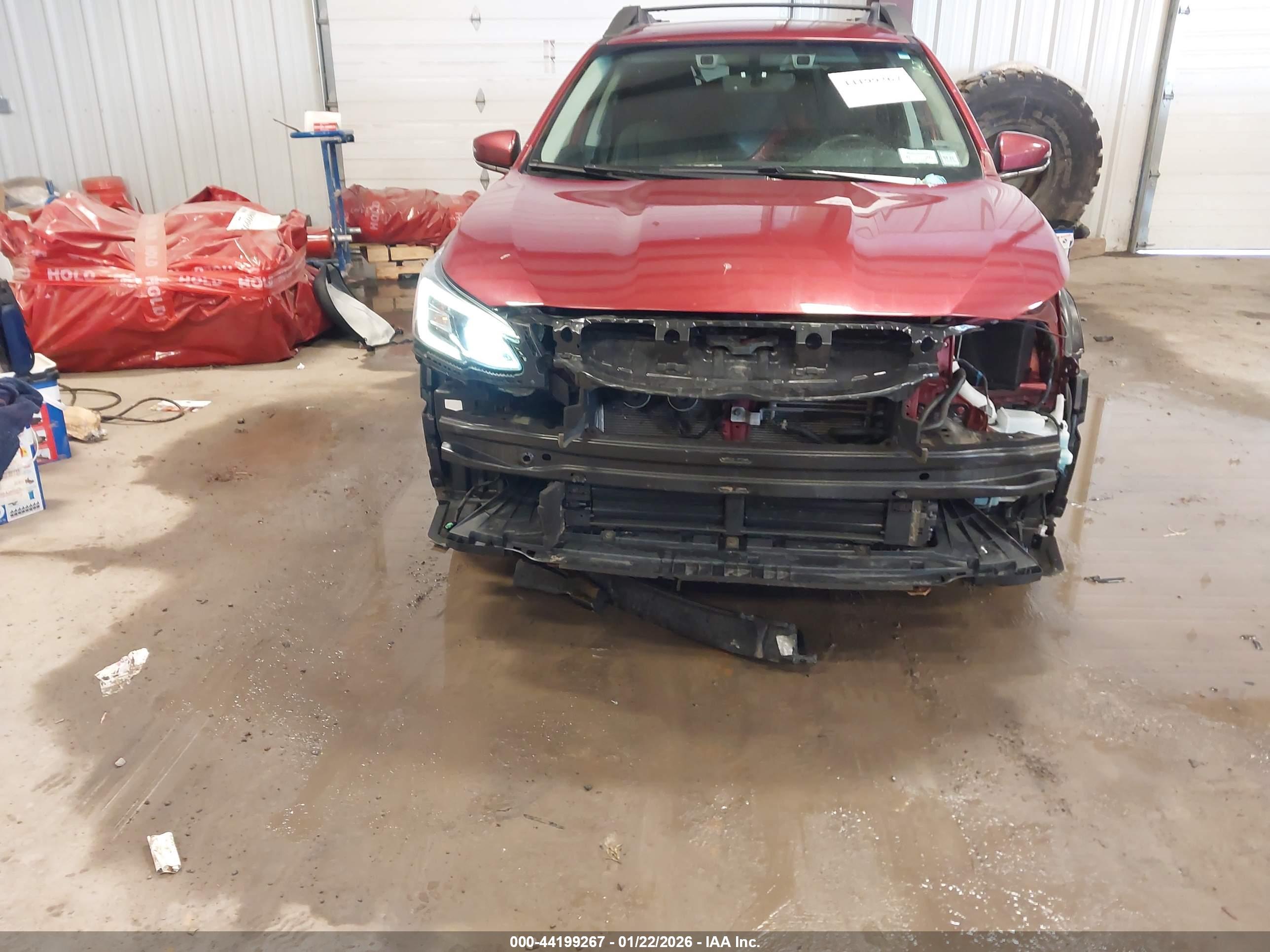 SUBARU OUTBACK image 6