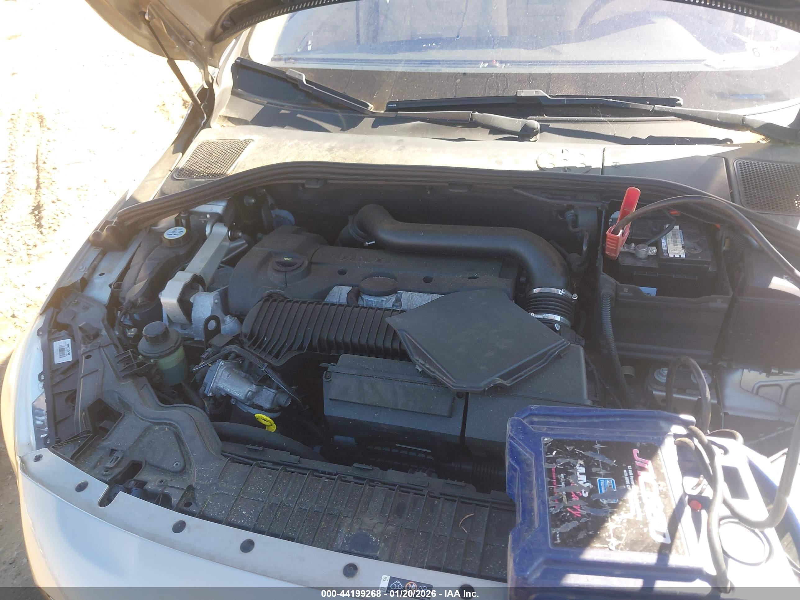 VOLVO S60 image 10