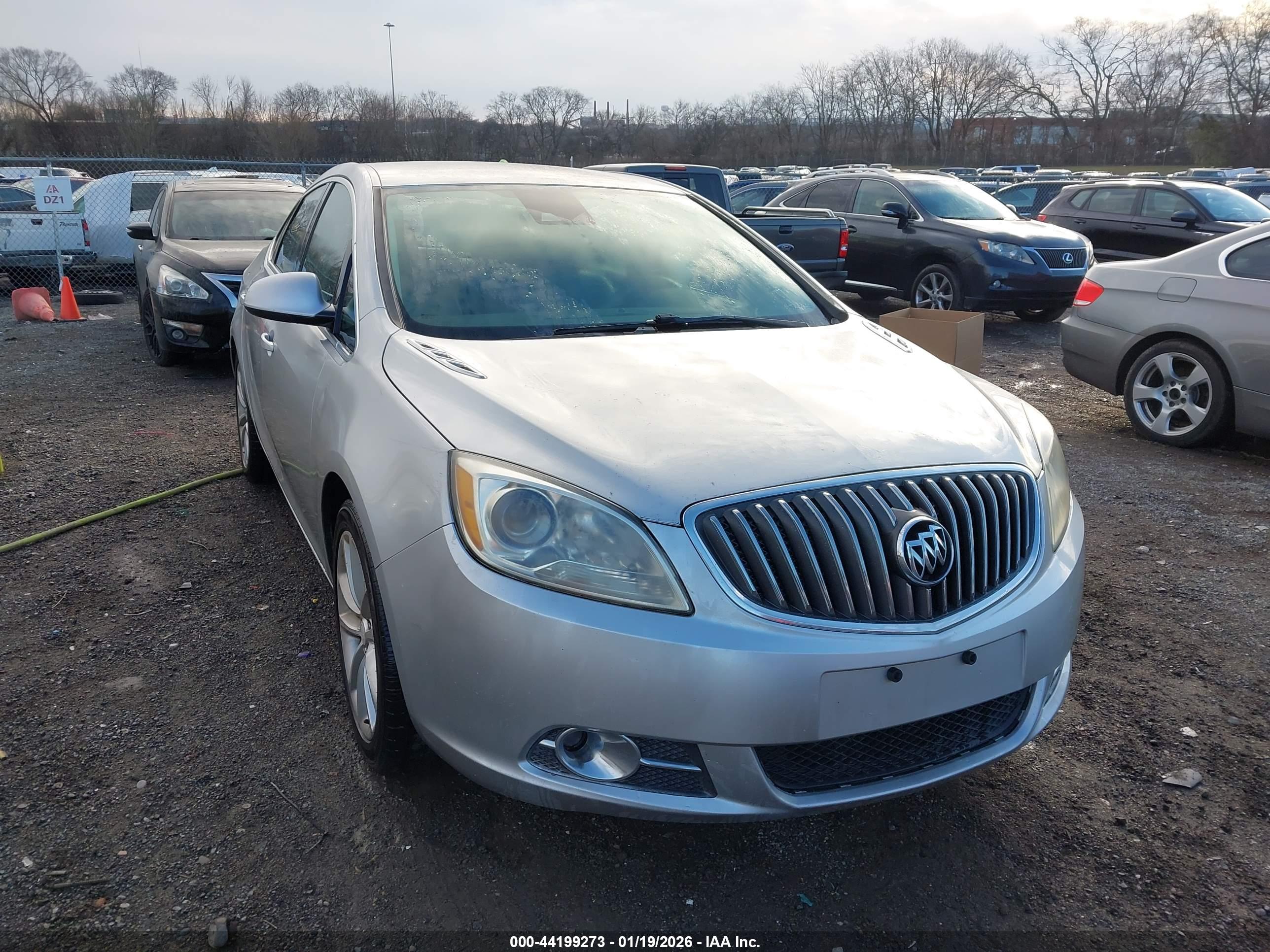 BUICK VERANO image 6