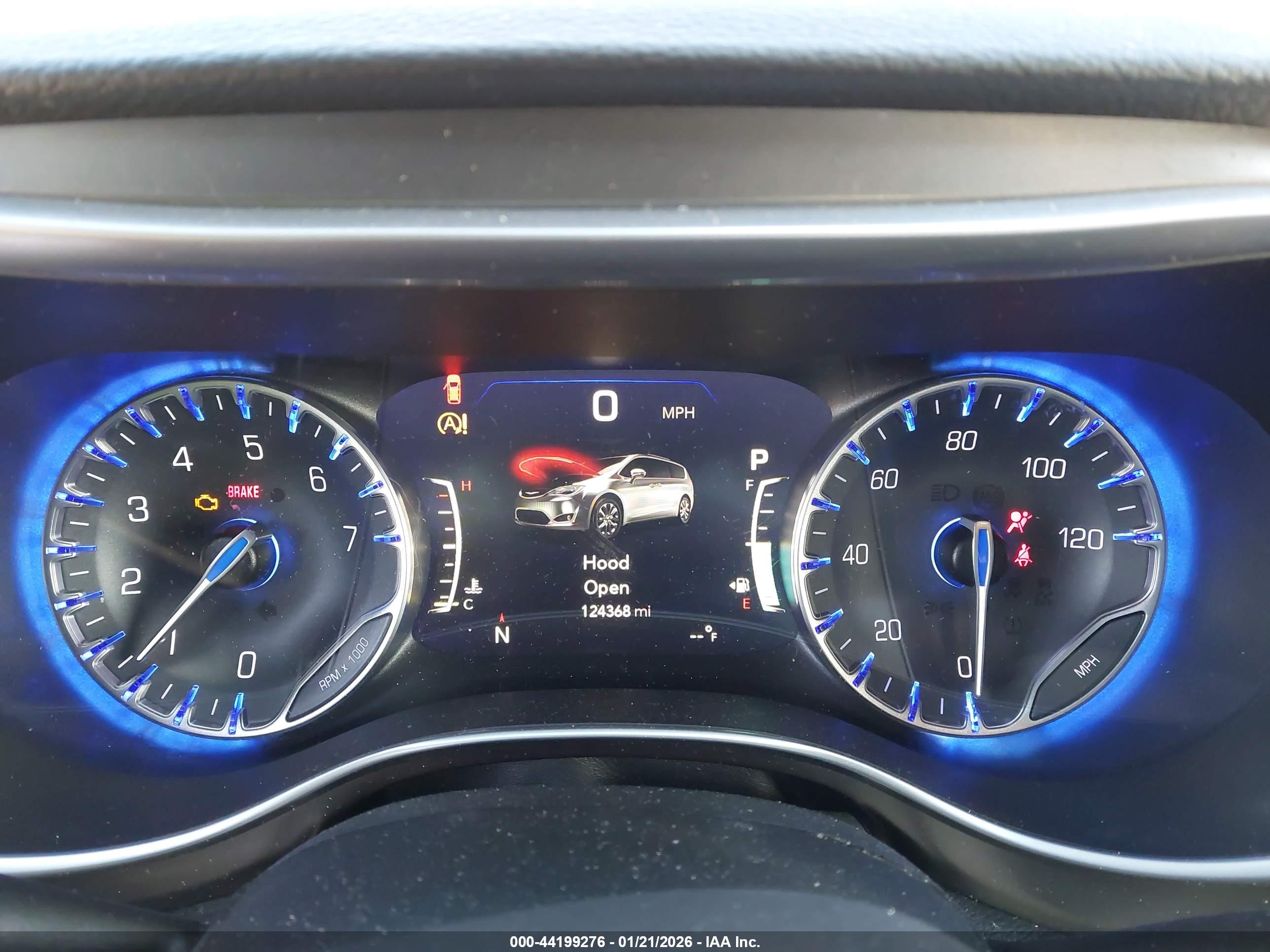 CHRYSLER PACIFICA image 7