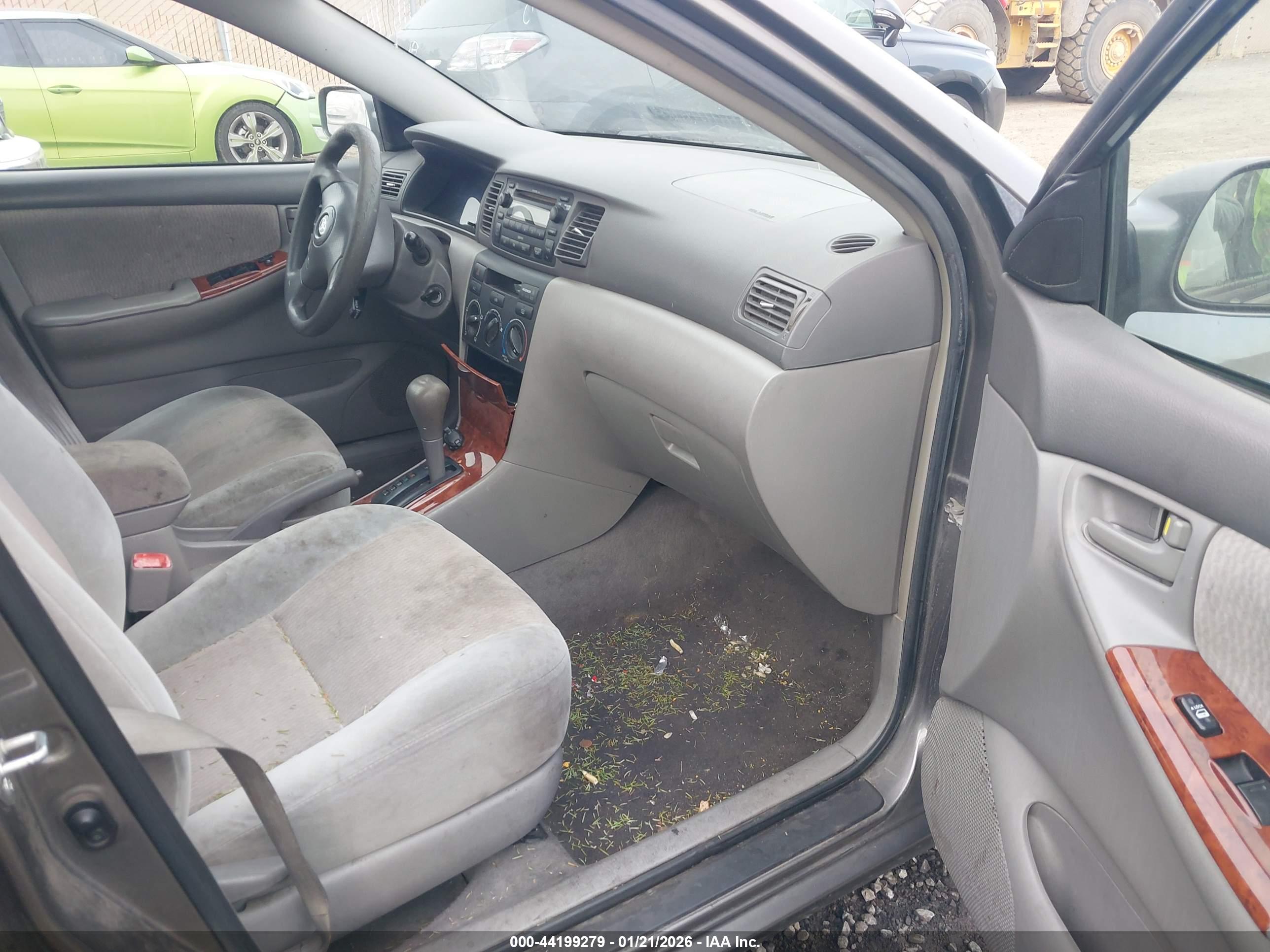 TOYOTA COROLLA image 5