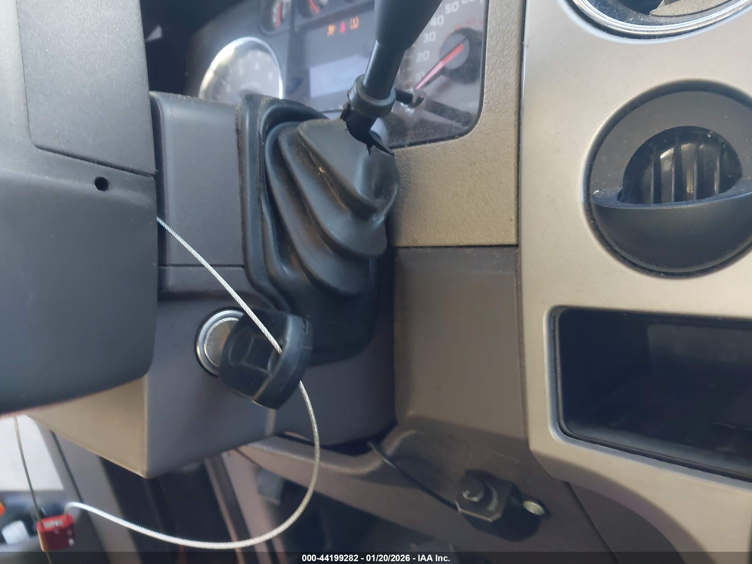 FORD F-150 image 11