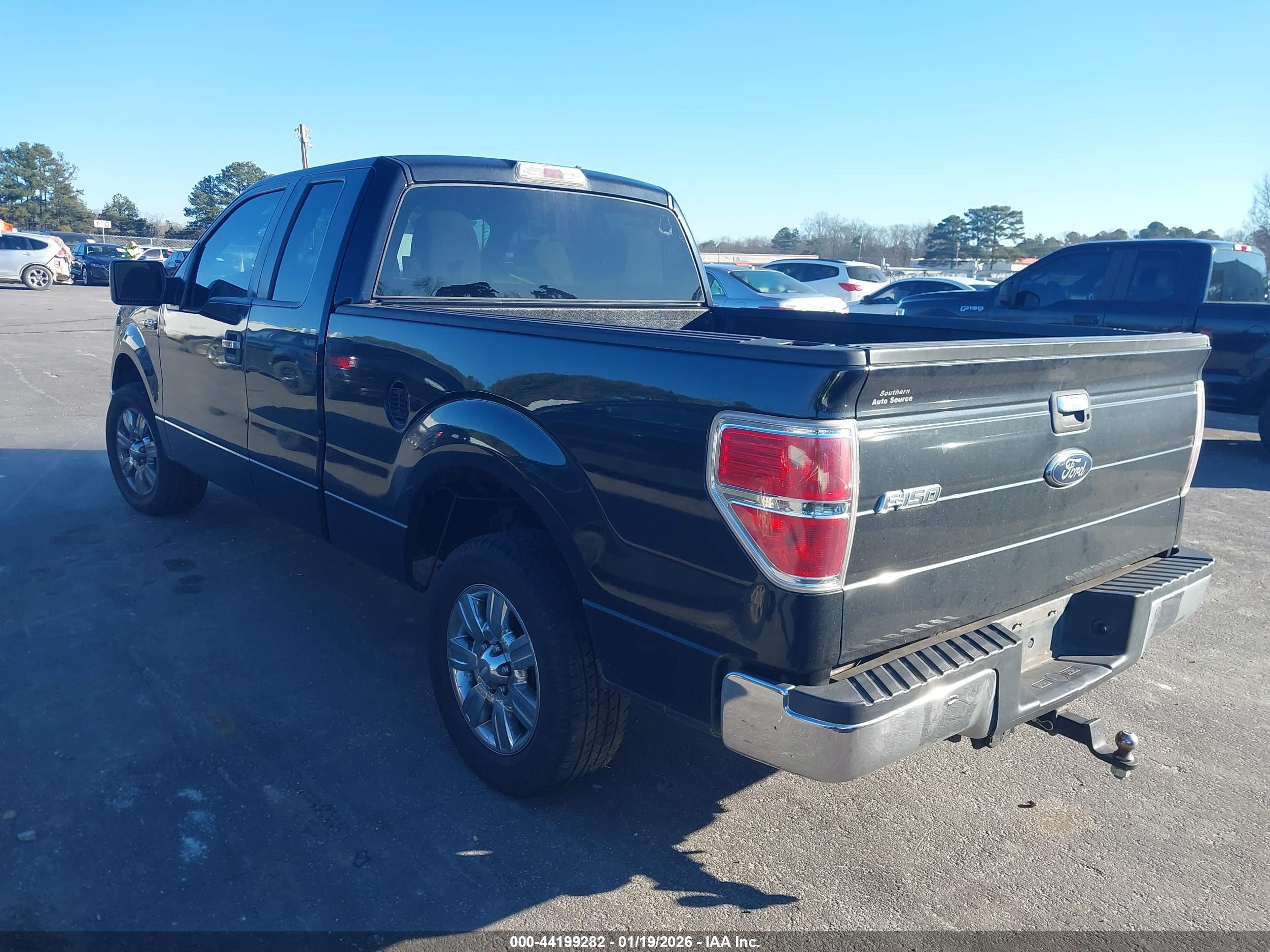 FORD F-150 image 3