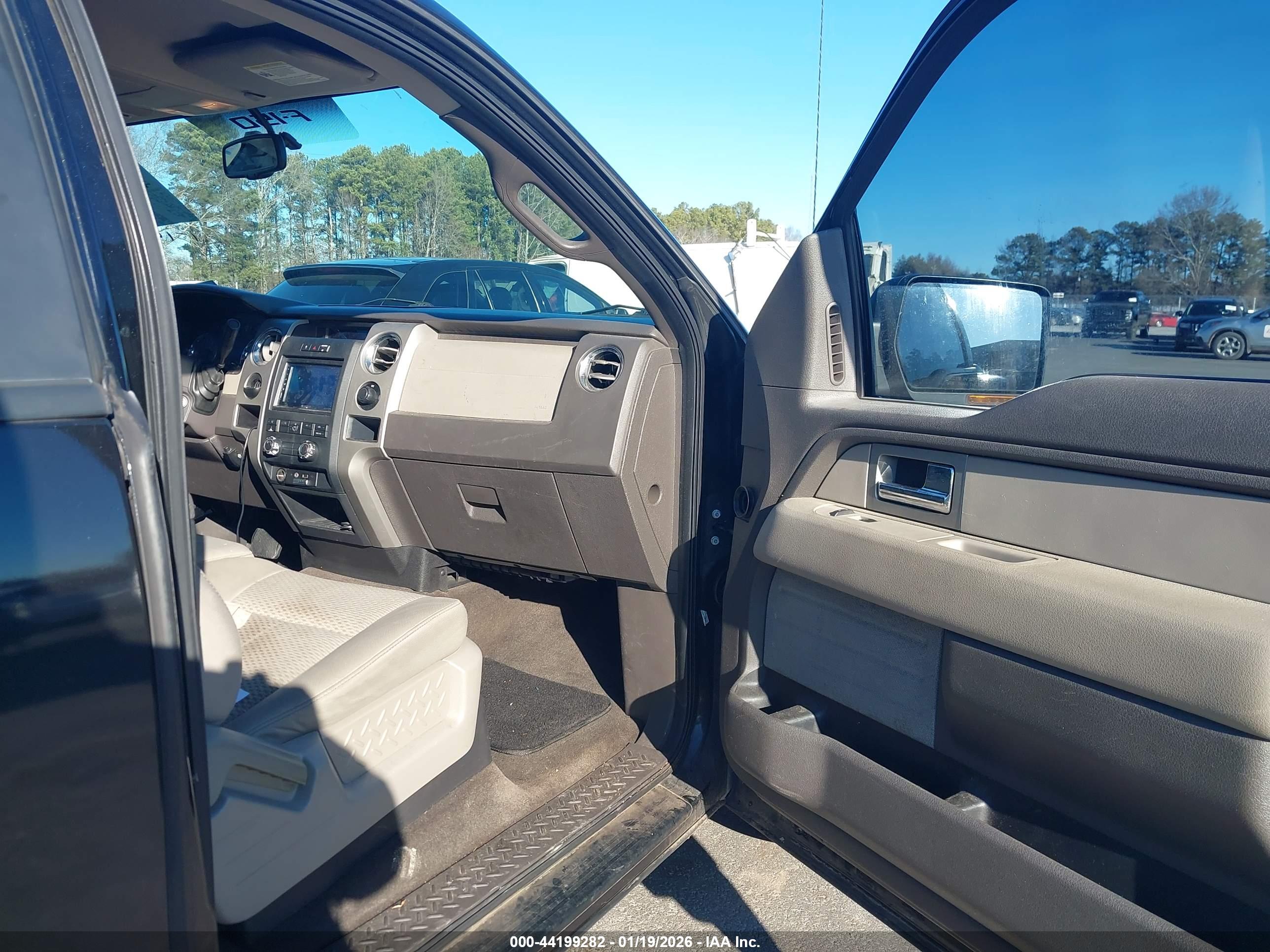 FORD F-150 image 5