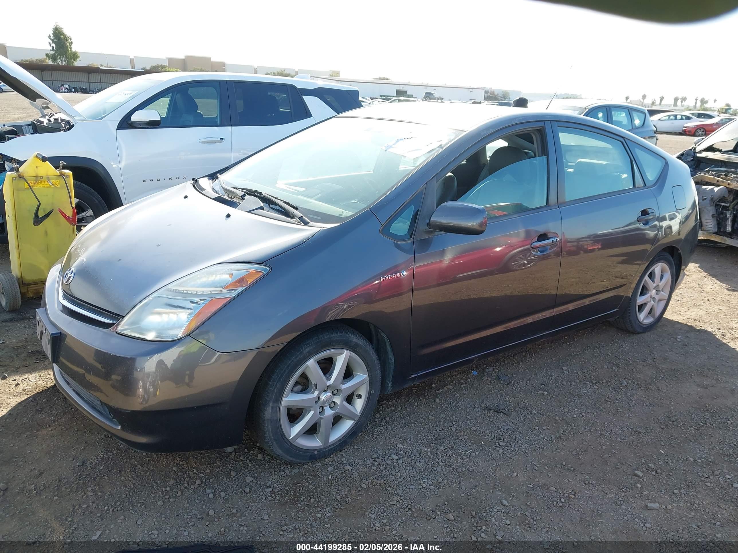 TOYOTA PRIUS image 2