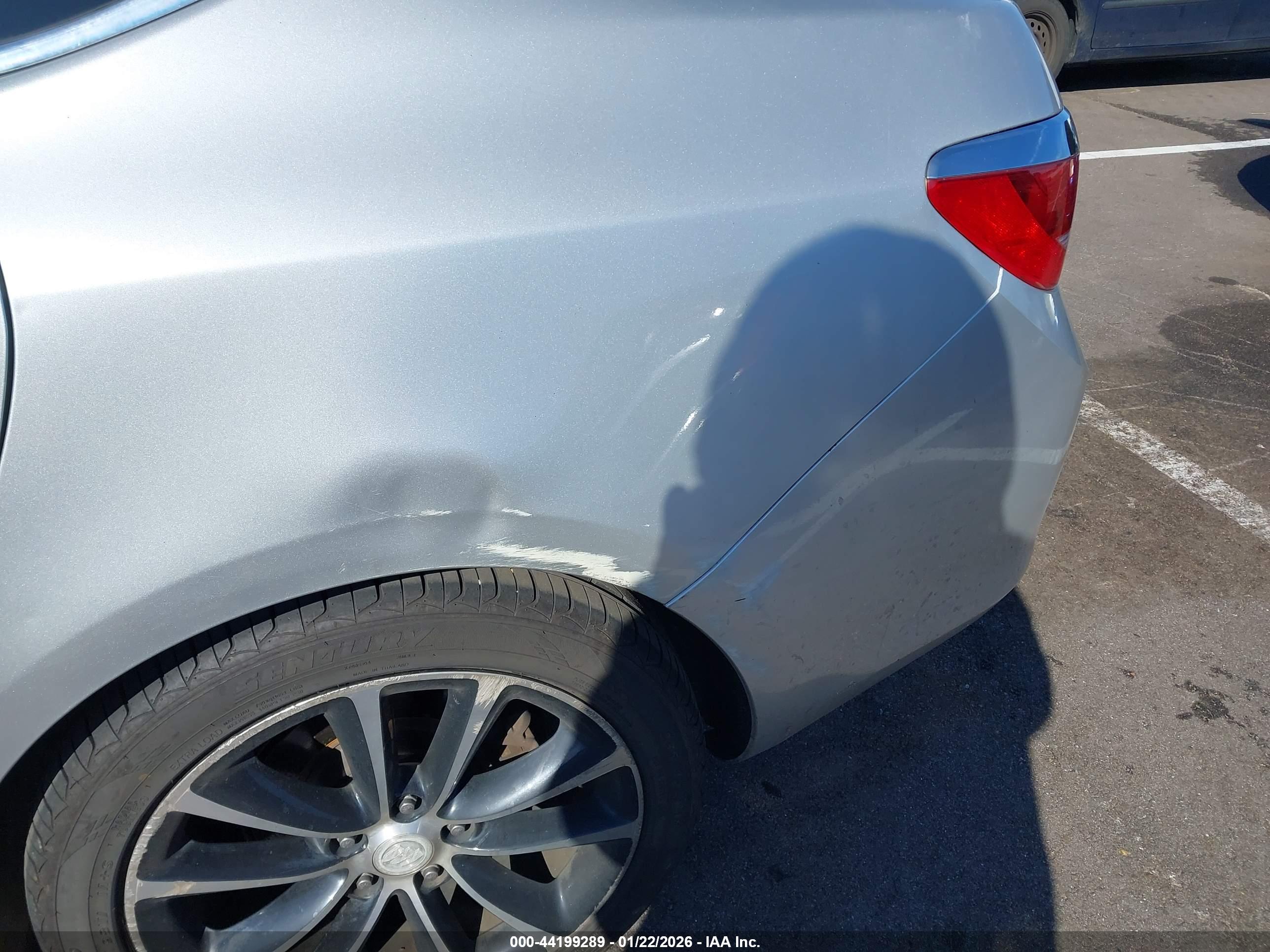 BUICK VERANO image 6