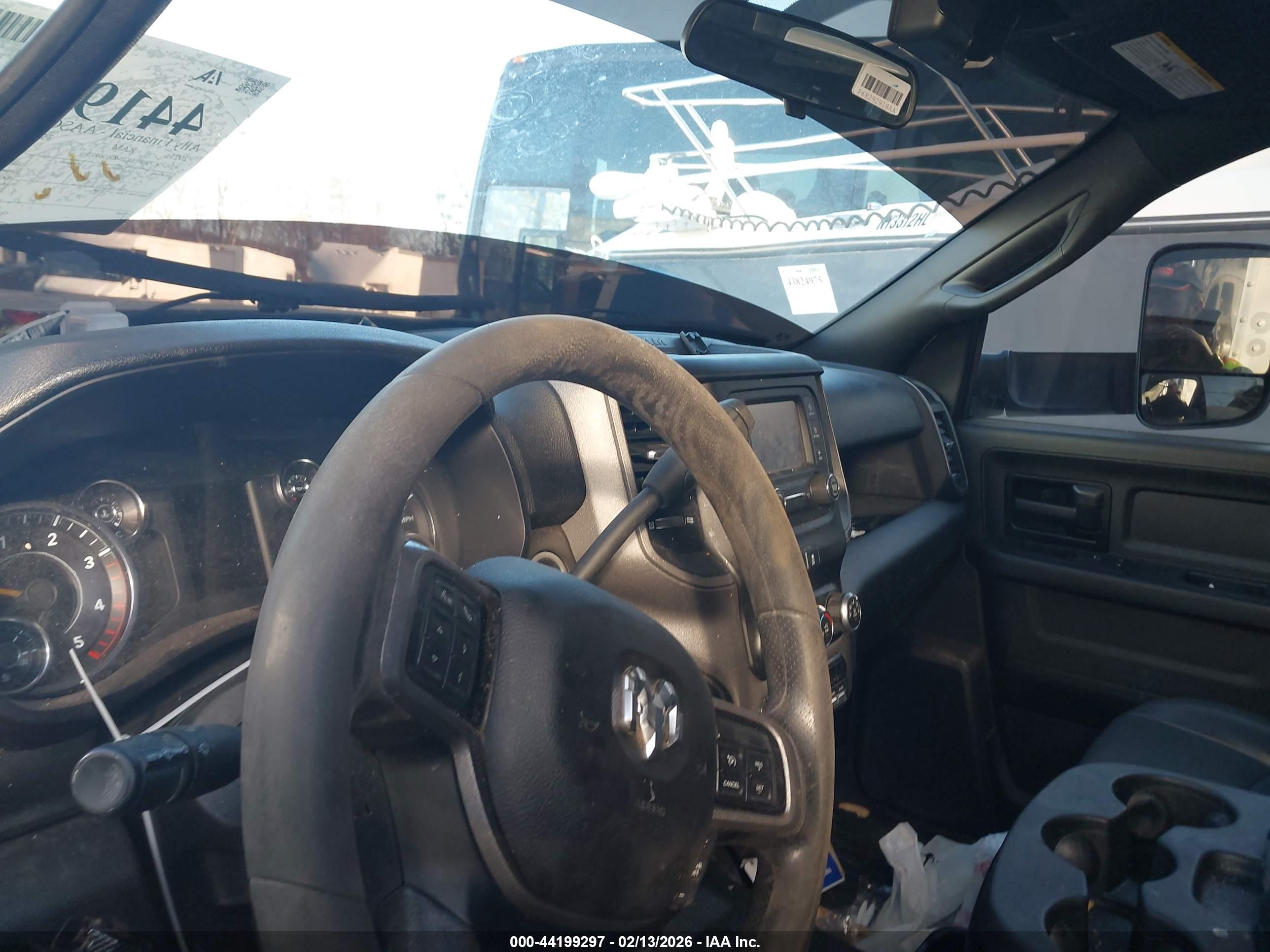 RAM 3500 image 8