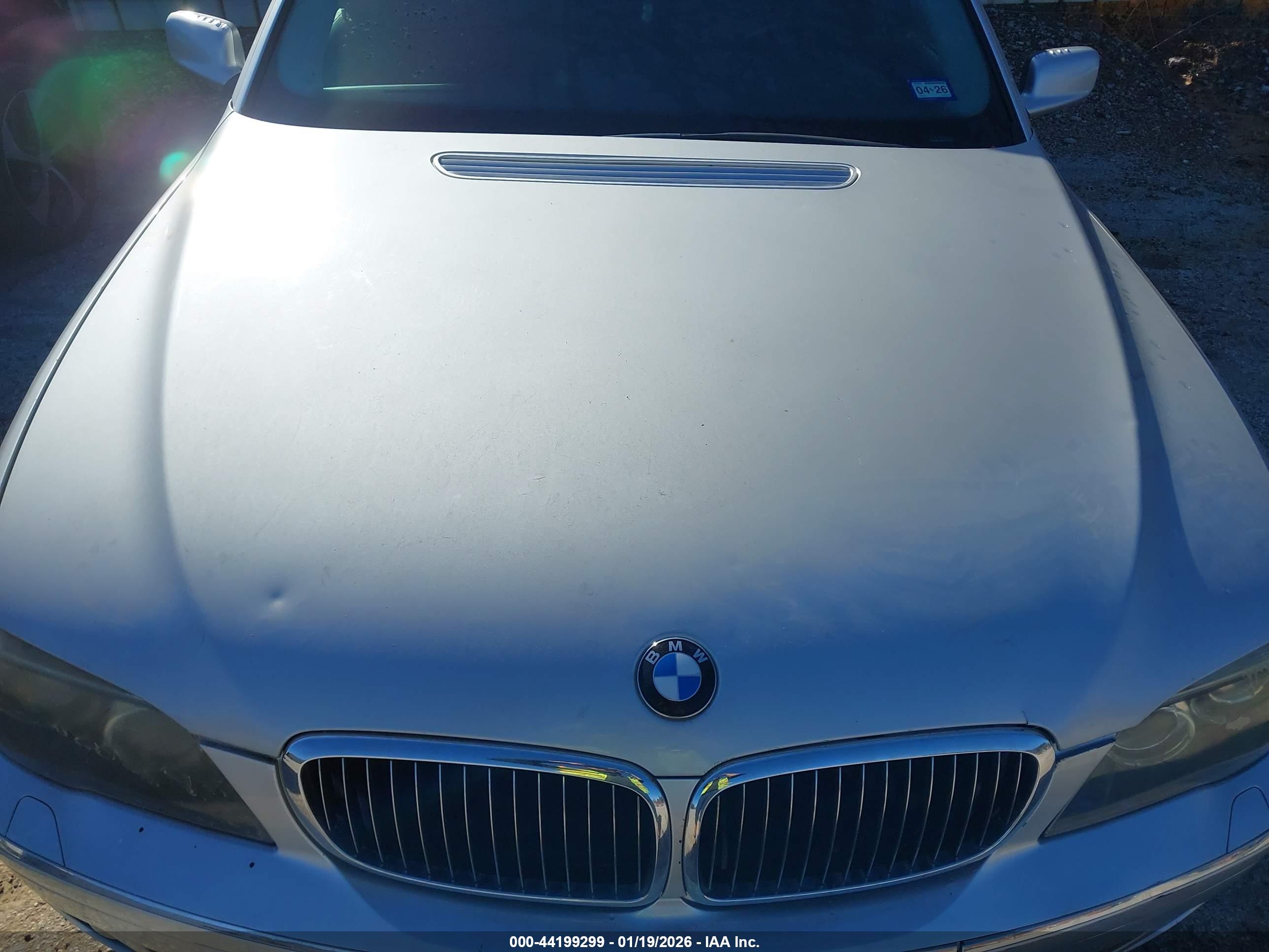 BMW 750LI image 10